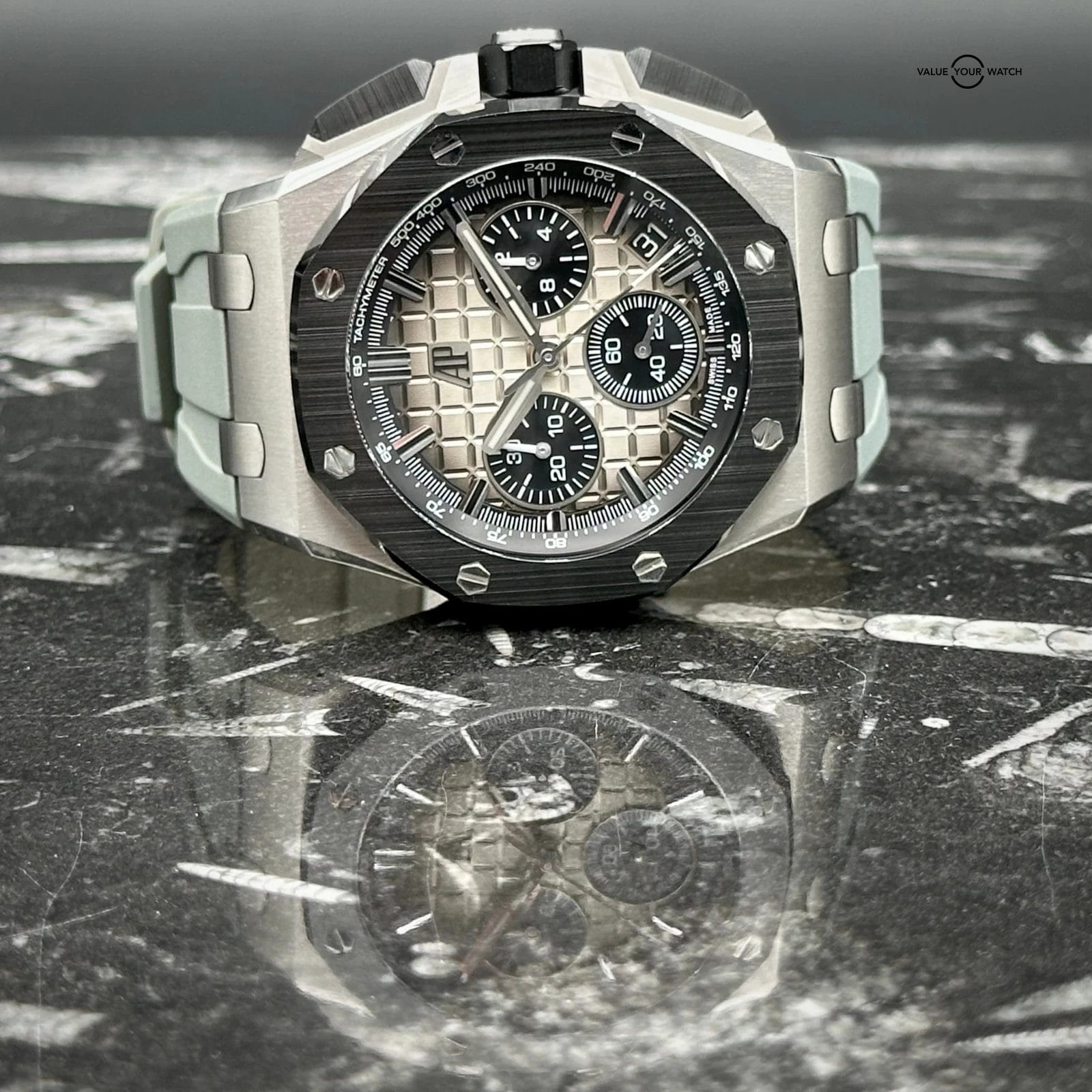 Audemars Piguet Royal Oak Offshore Chronograph 26420S0.00.A600CA.01 Smoke Dial43 - Image 9