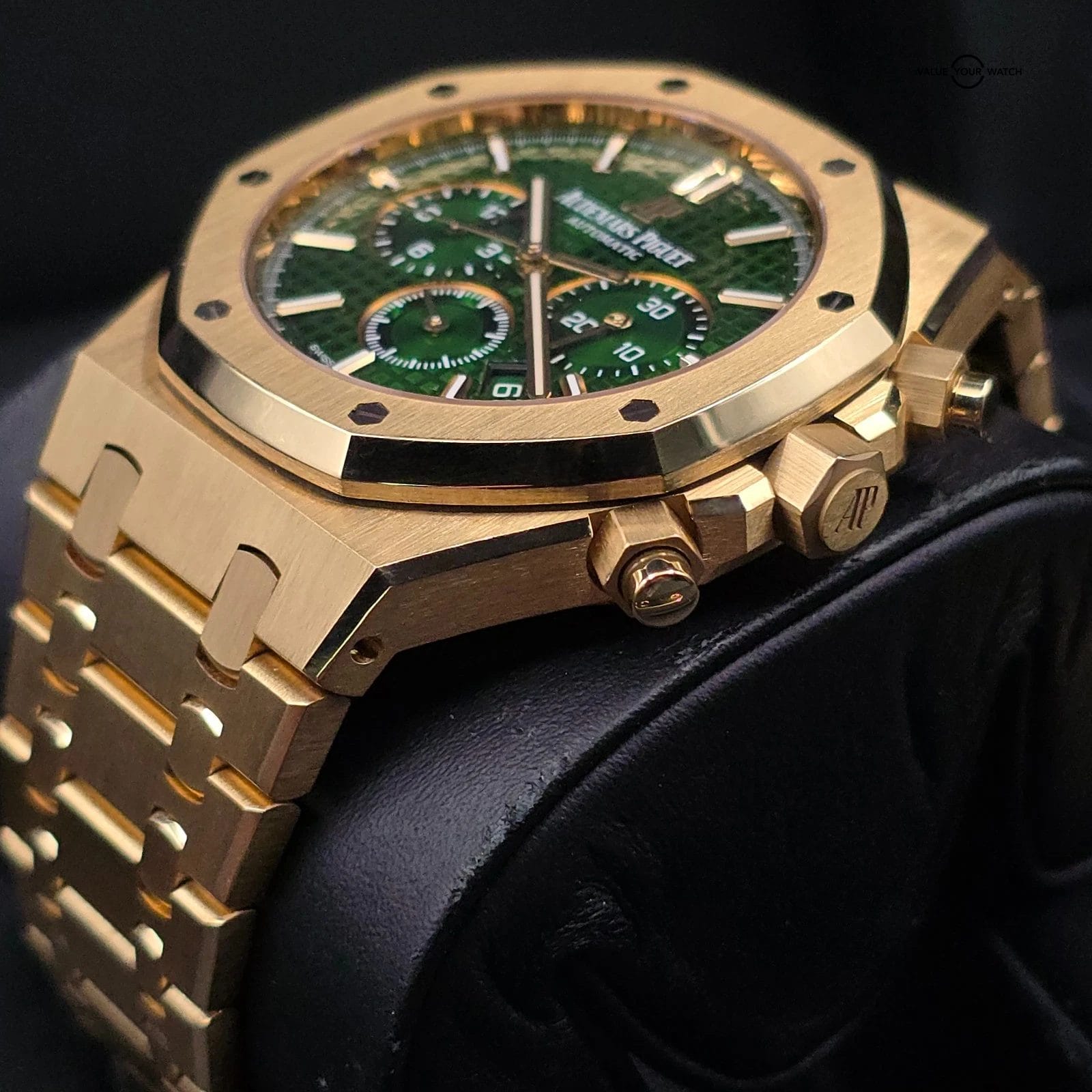 Audemars Piguet Royal Oak Chronograph, 1 of 125 Green dial in 18k Yellow Gold - Image 9