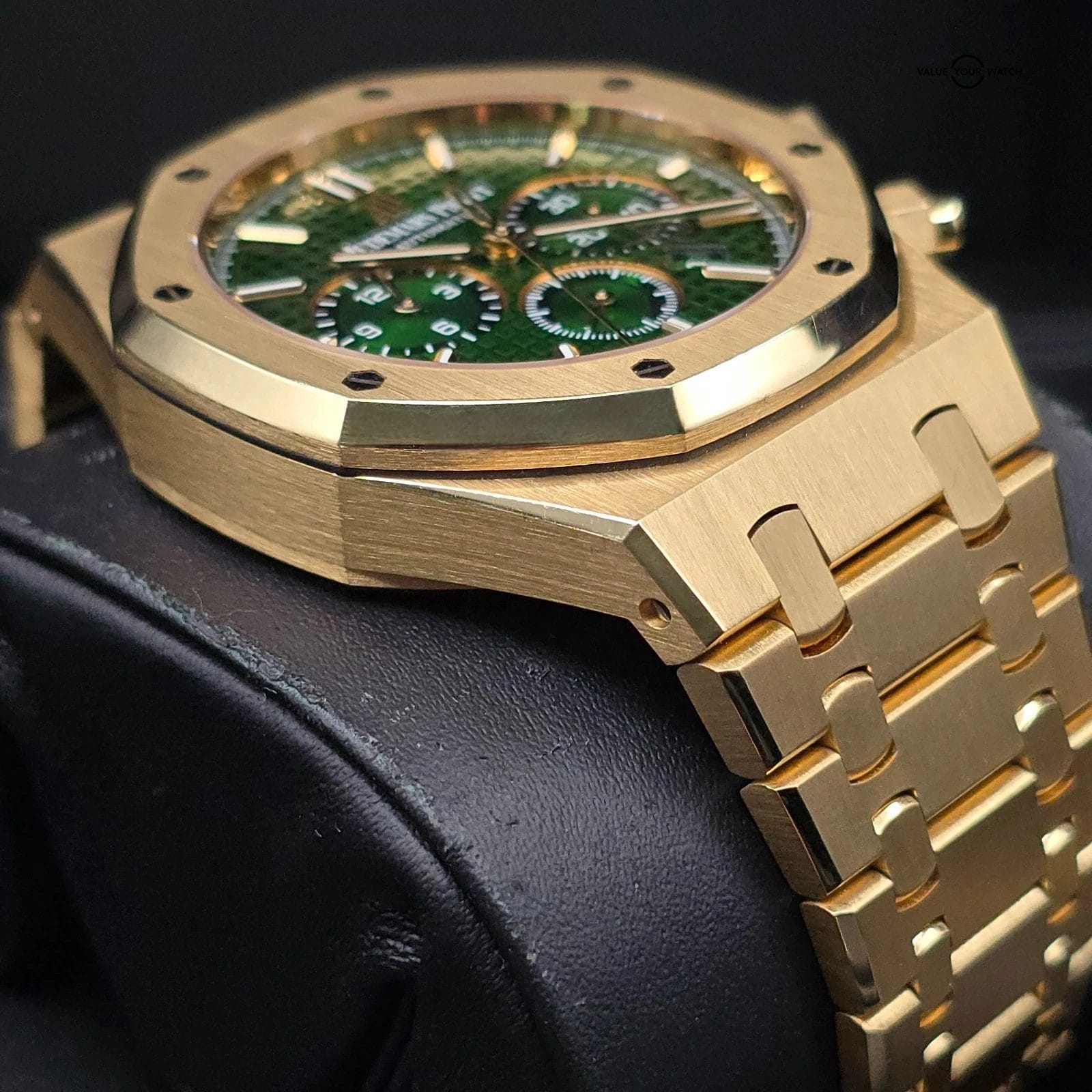 Audemars Piguet Royal Oak Chronograph, 1 of 125 Green dial in 18k Yellow Gold - Image 10