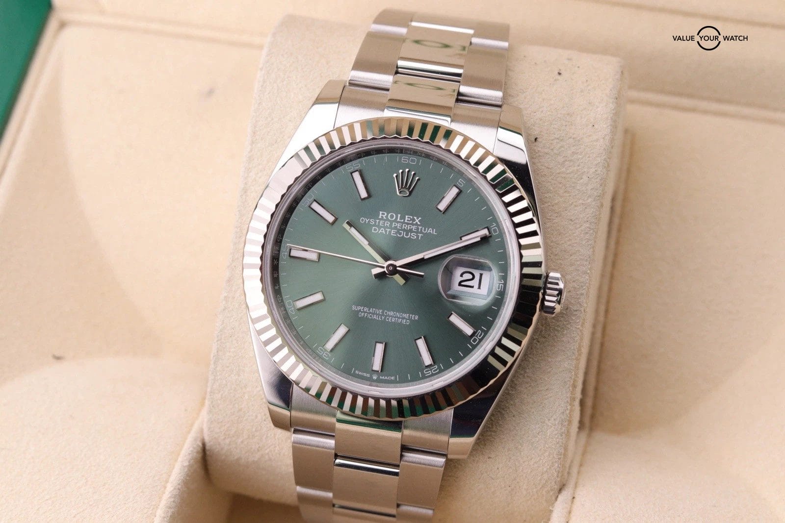 2025 Rolex Datejust 41 mm 126334 Mint Green Oyster Bracelet Fluted Bezel - Image 6