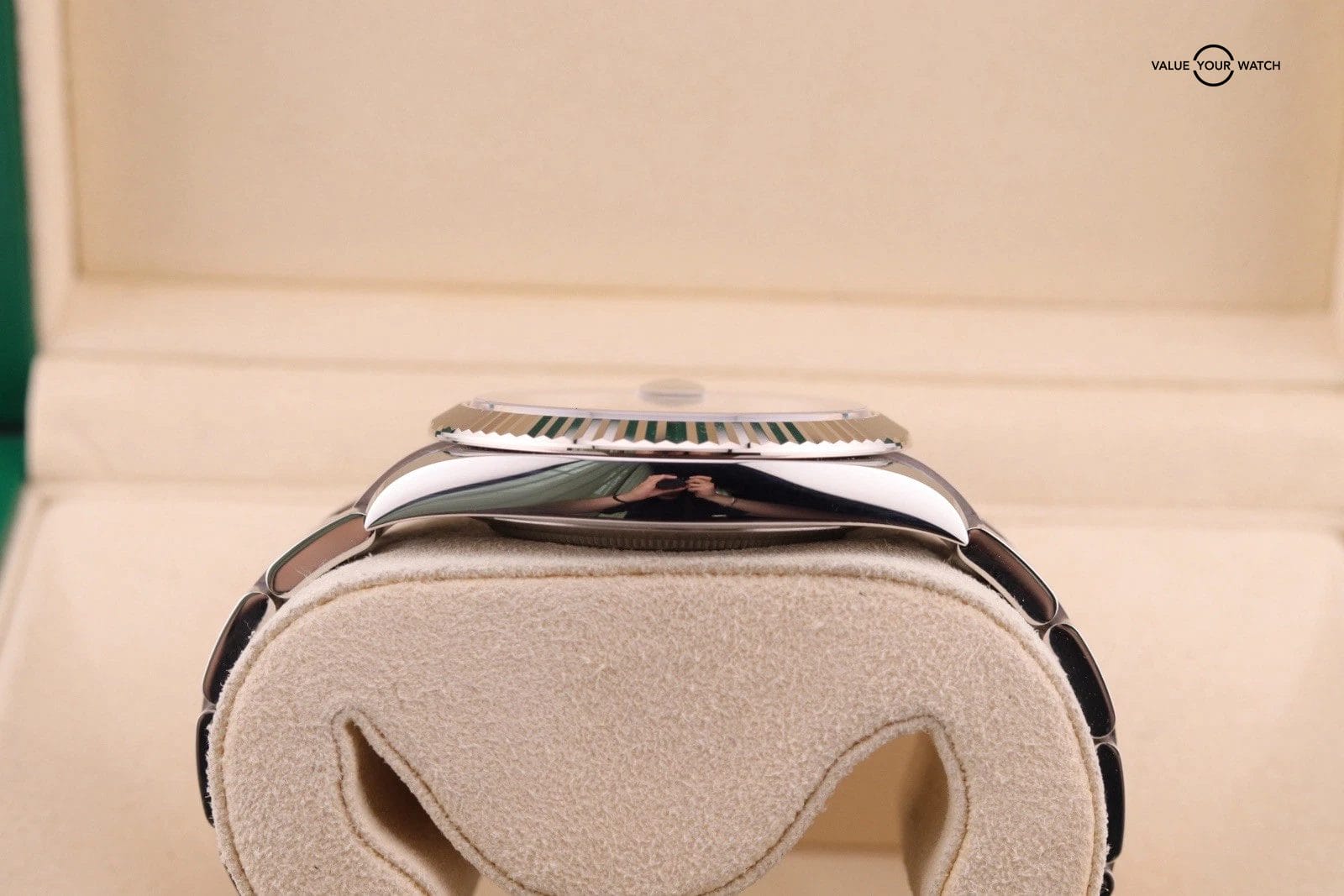 2025 Rolex Datejust 41 mm 126334 Mint Green Oyster Bracelet Fluted Bezel - Image 12