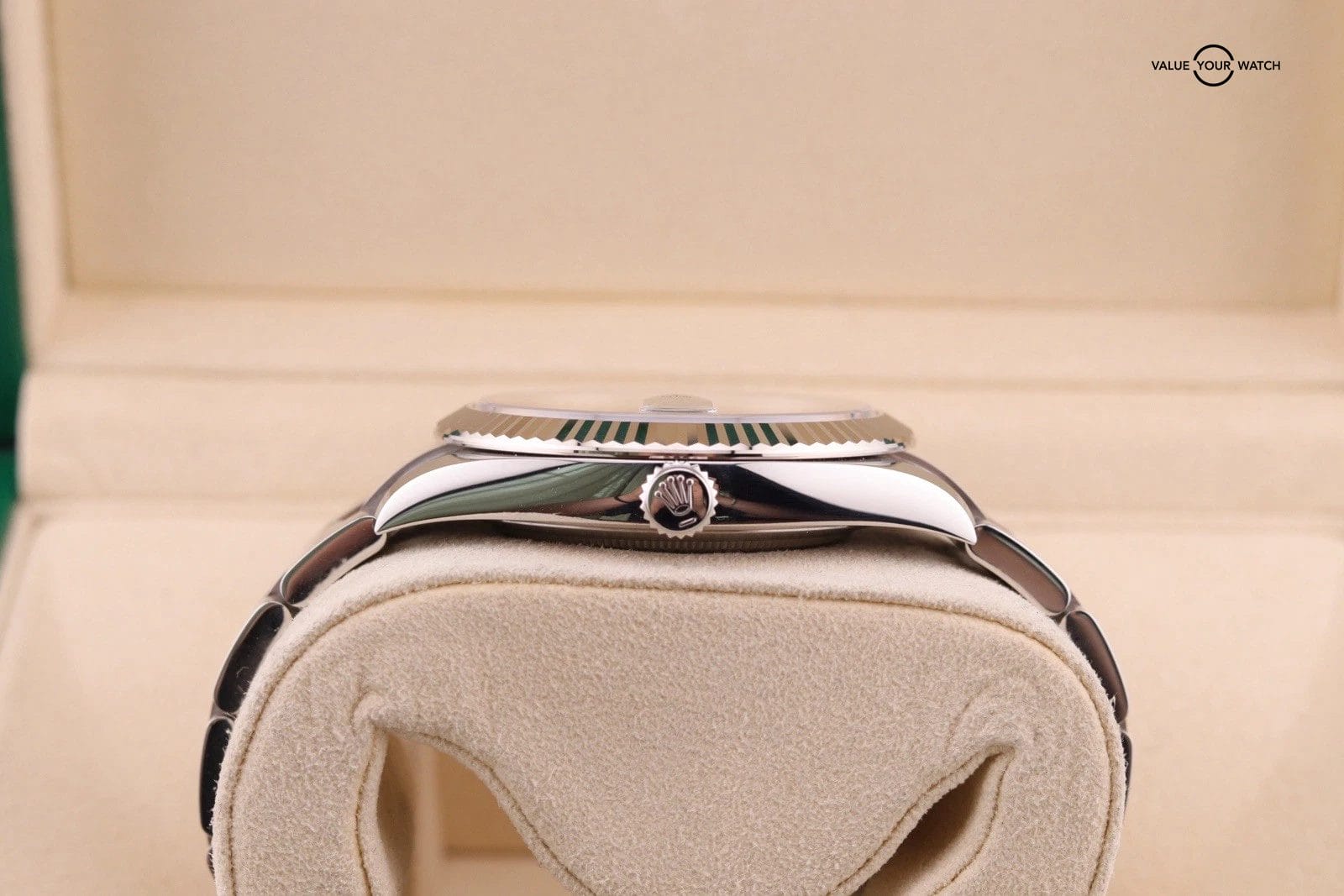 2025 Rolex Datejust 41 mm 126334 Mint Green Oyster Bracelet Fluted Bezel - Image 13