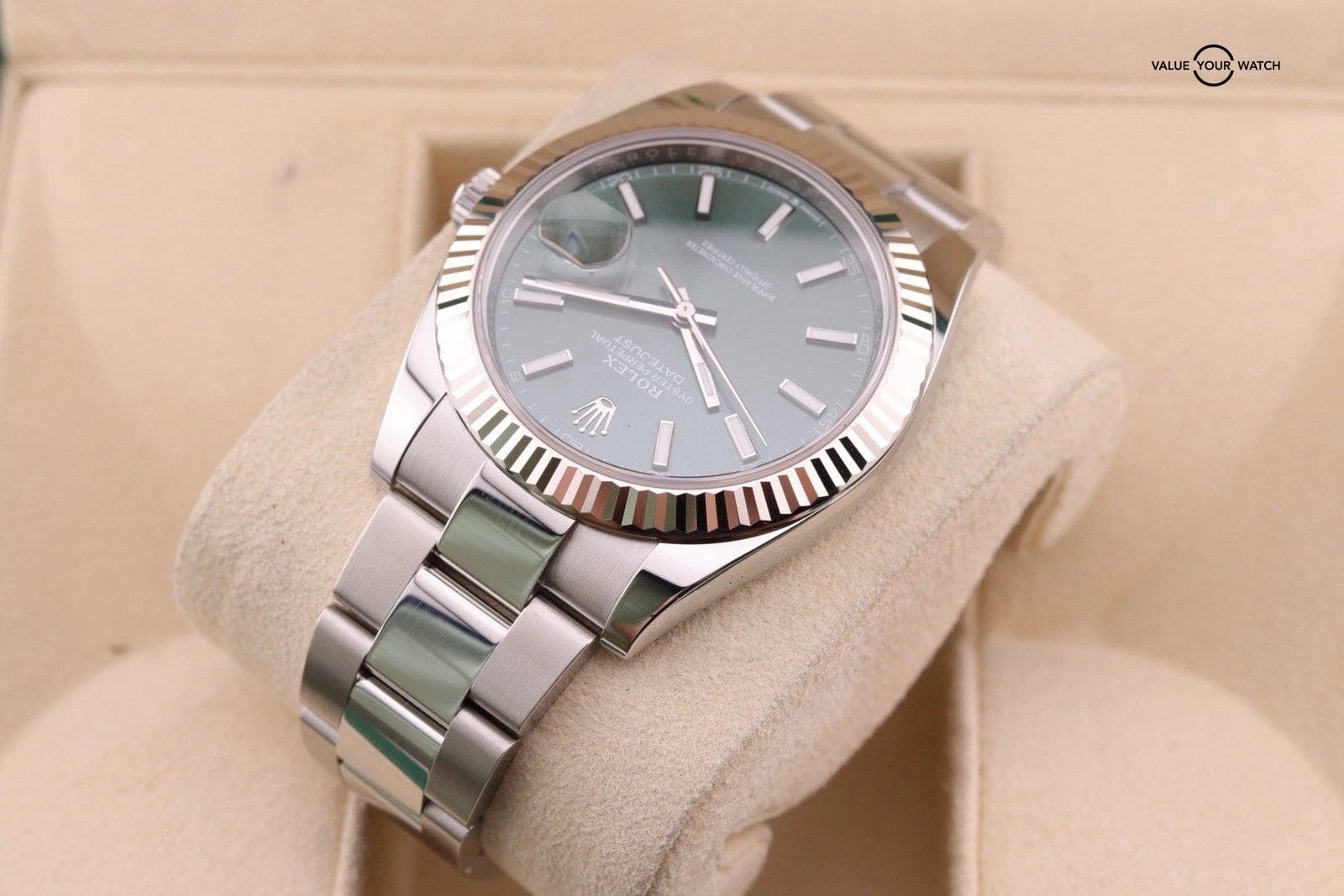 2025 Rolex Datejust 41 mm 126334 Mint Green Oyster Bracelet Fluted Bezel - Image 15