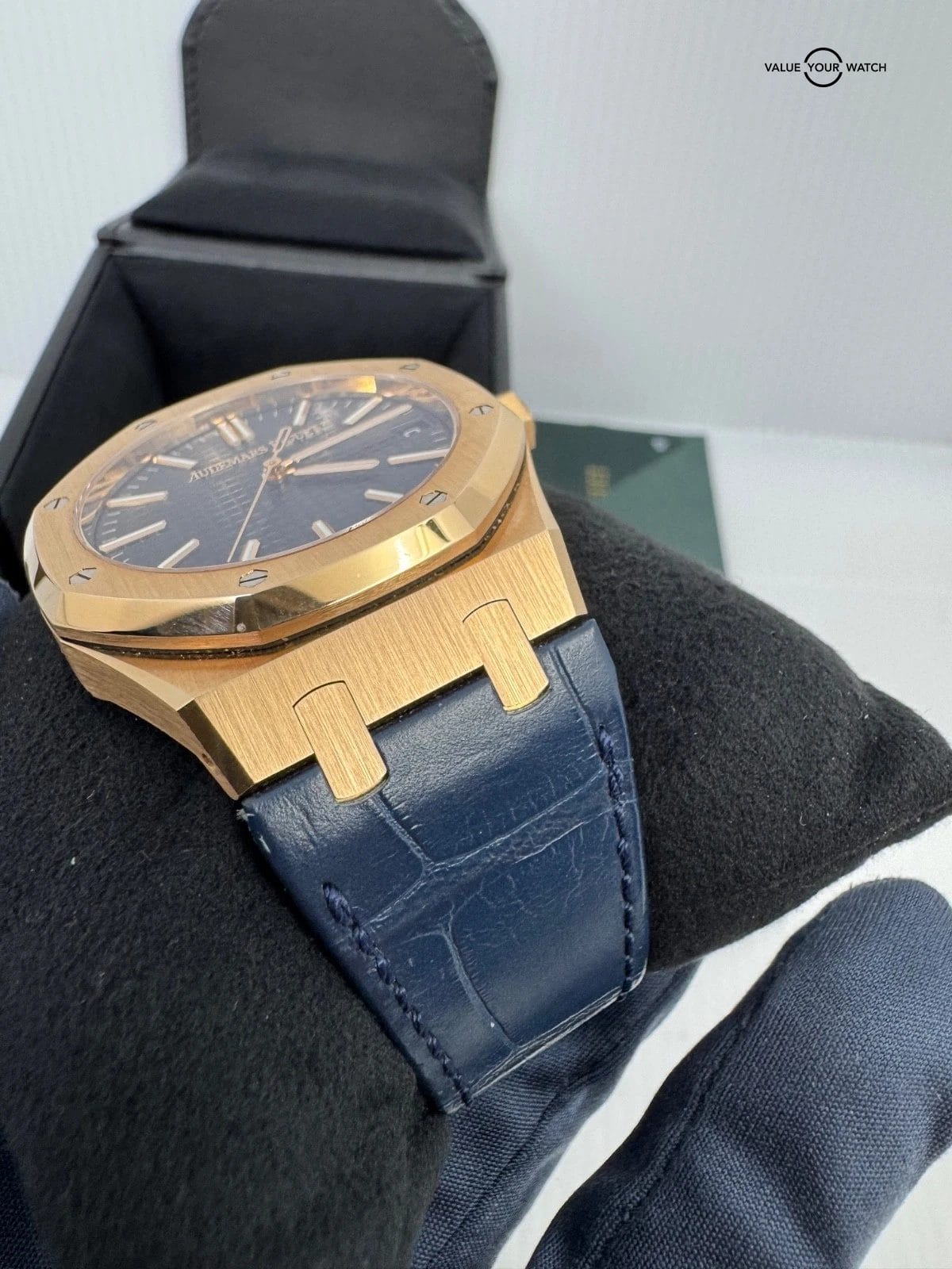 2023 PAPERS 18k Rose Gold Blue Dial 41mm Leather Strap Royal Oak Selfwinding - Image 11