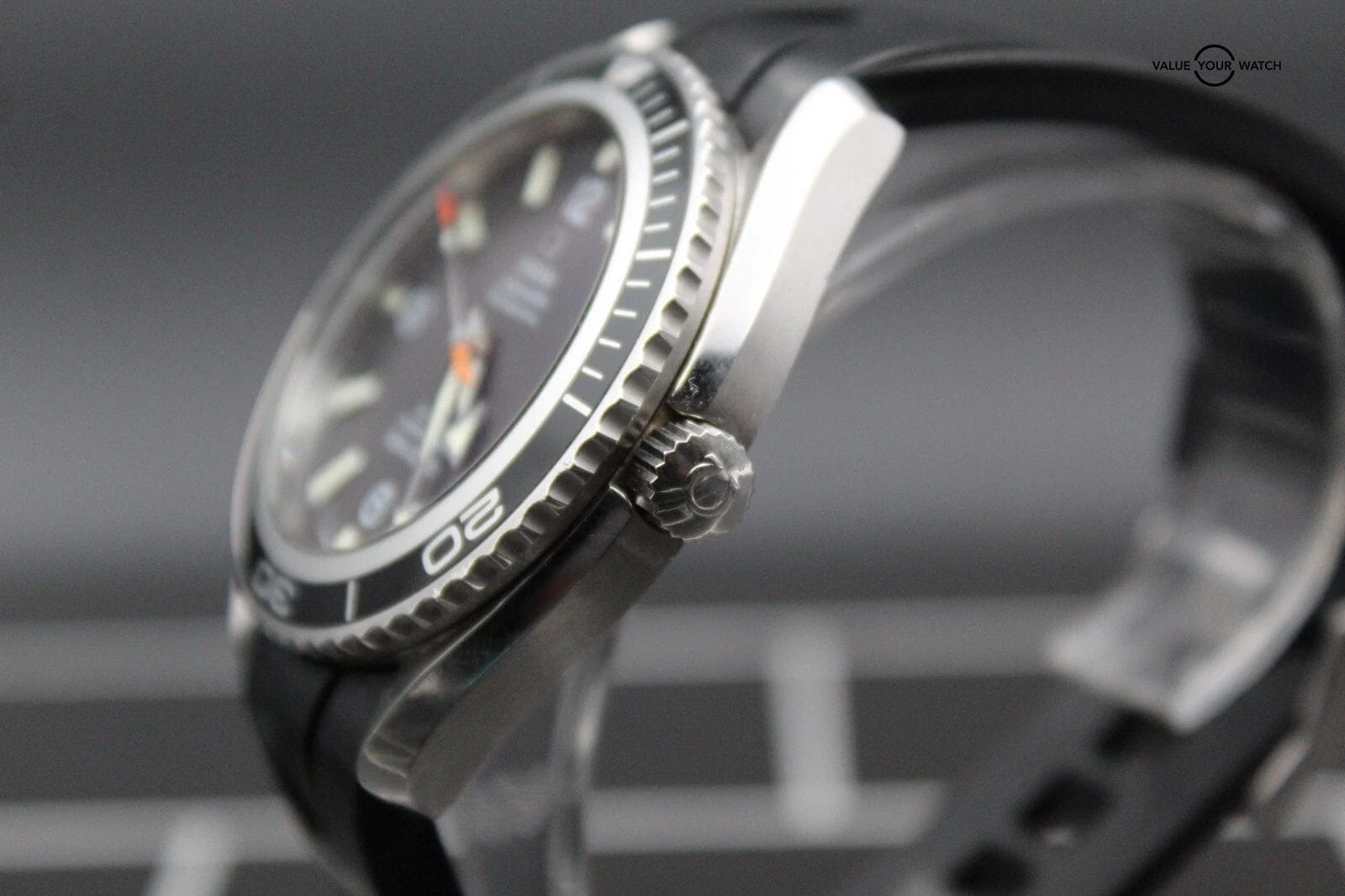 Omega Seamaster Planet Ocean 2907.50.91 Casino Royale 007 Limited Edition Diver - Image 10