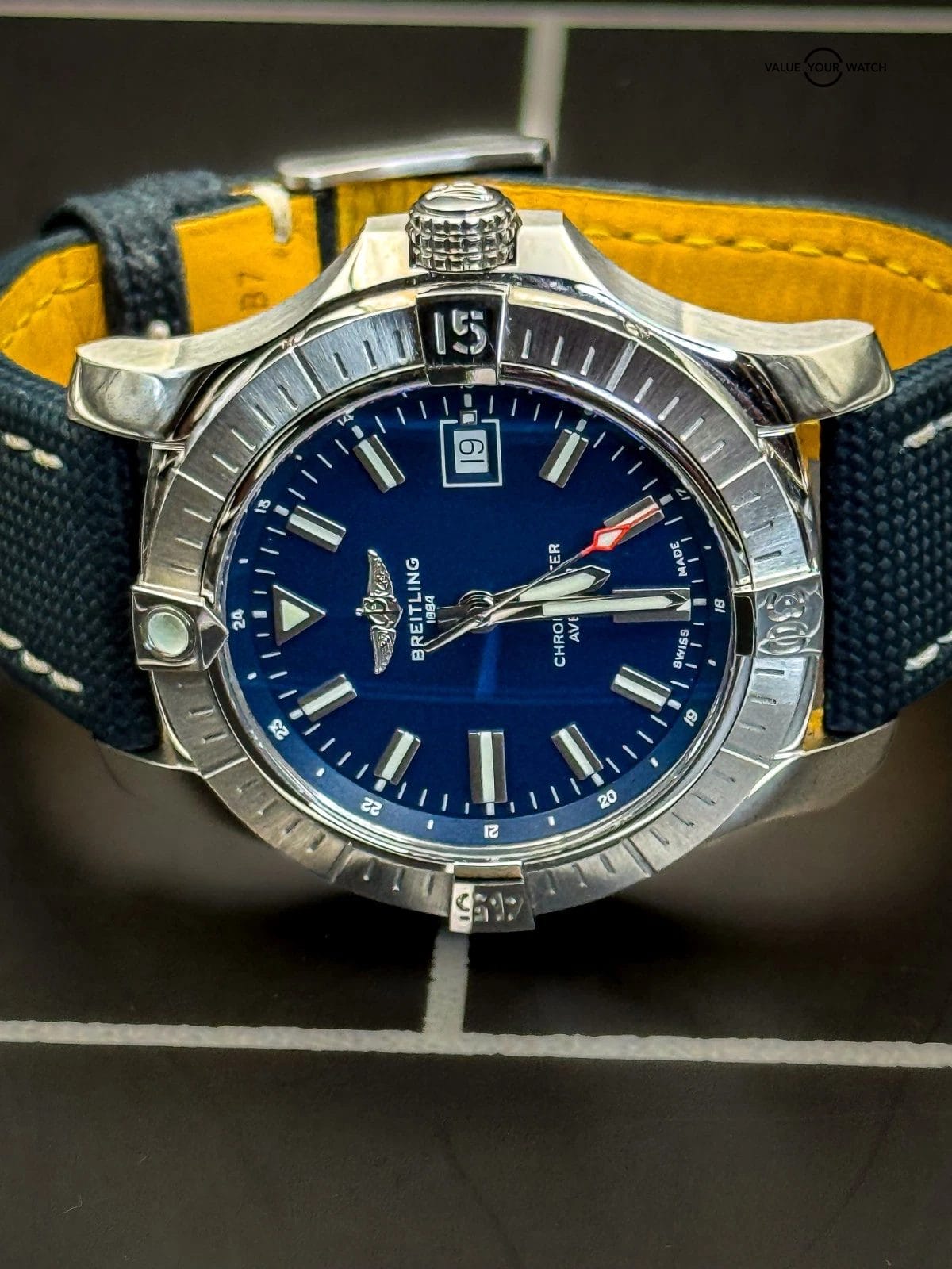 Breitling Avenger 43 | Ref. A17318 | Blue Dial | 2020 | Full Set | - Image 6