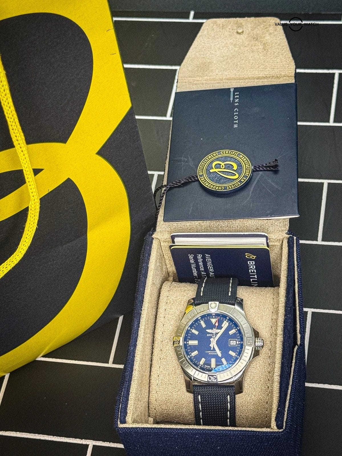 Breitling Avenger 43 | Ref. A17318 | Blue Dial | 2020 | Full Set | - Image 10