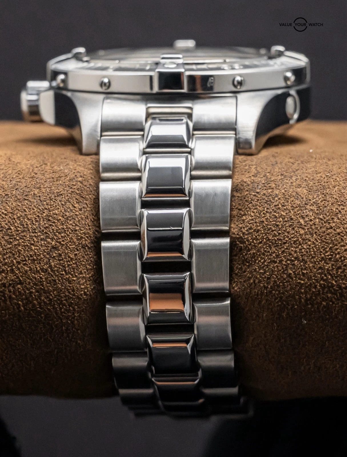 Breitling Superocean Steelfish 44 mm Silver Dial Brushed Steel Bracelet A17360 - Image 4