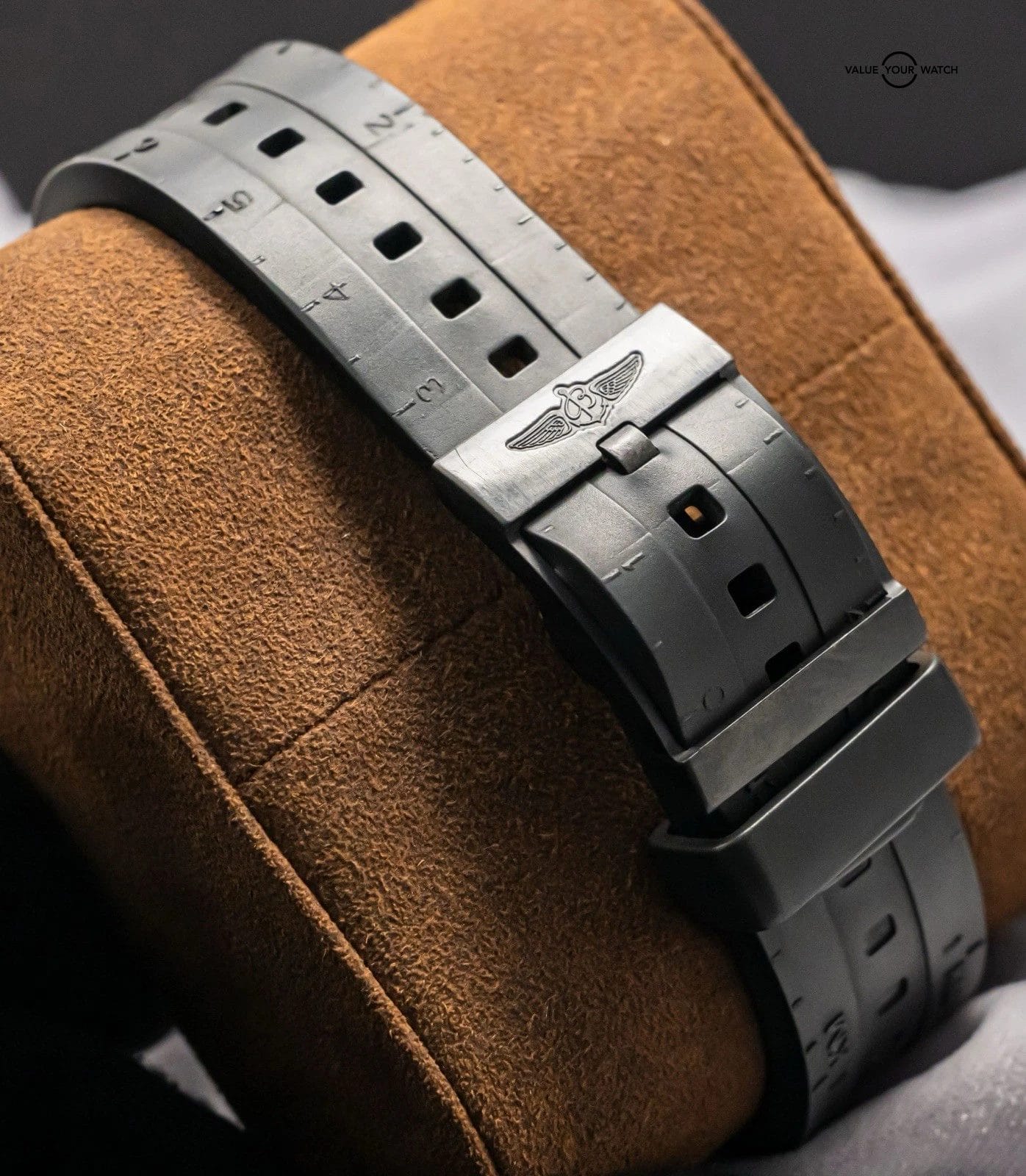 Breitling Colt Skyracer Patrouille Suisse 45 mm Box 2017 Black Dial X74320 - Image 9