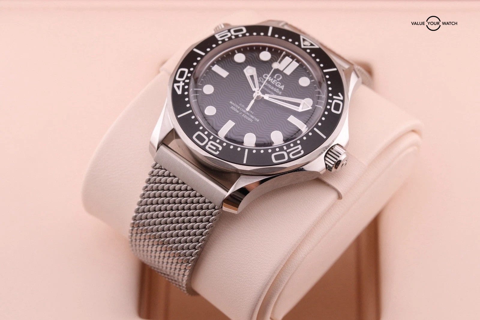 2025 Omega Seamaster Diver 300M Ref. 210.30.42.20.01.010 – 42mm – Complete Set - Image 9