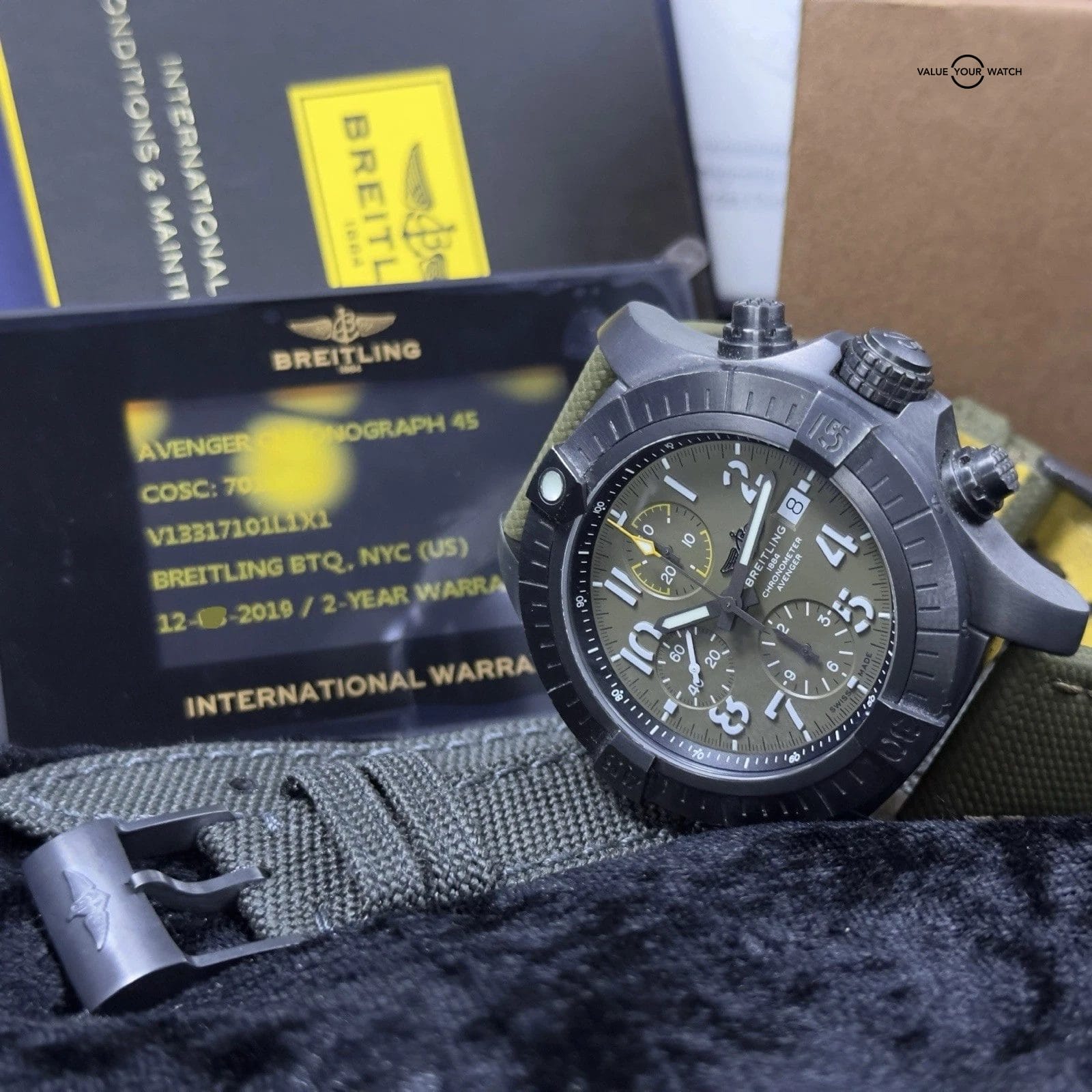 Breitling Avenger Chronograph 45 Night Mission V13317101L1X1 – Complete Set - Image 2