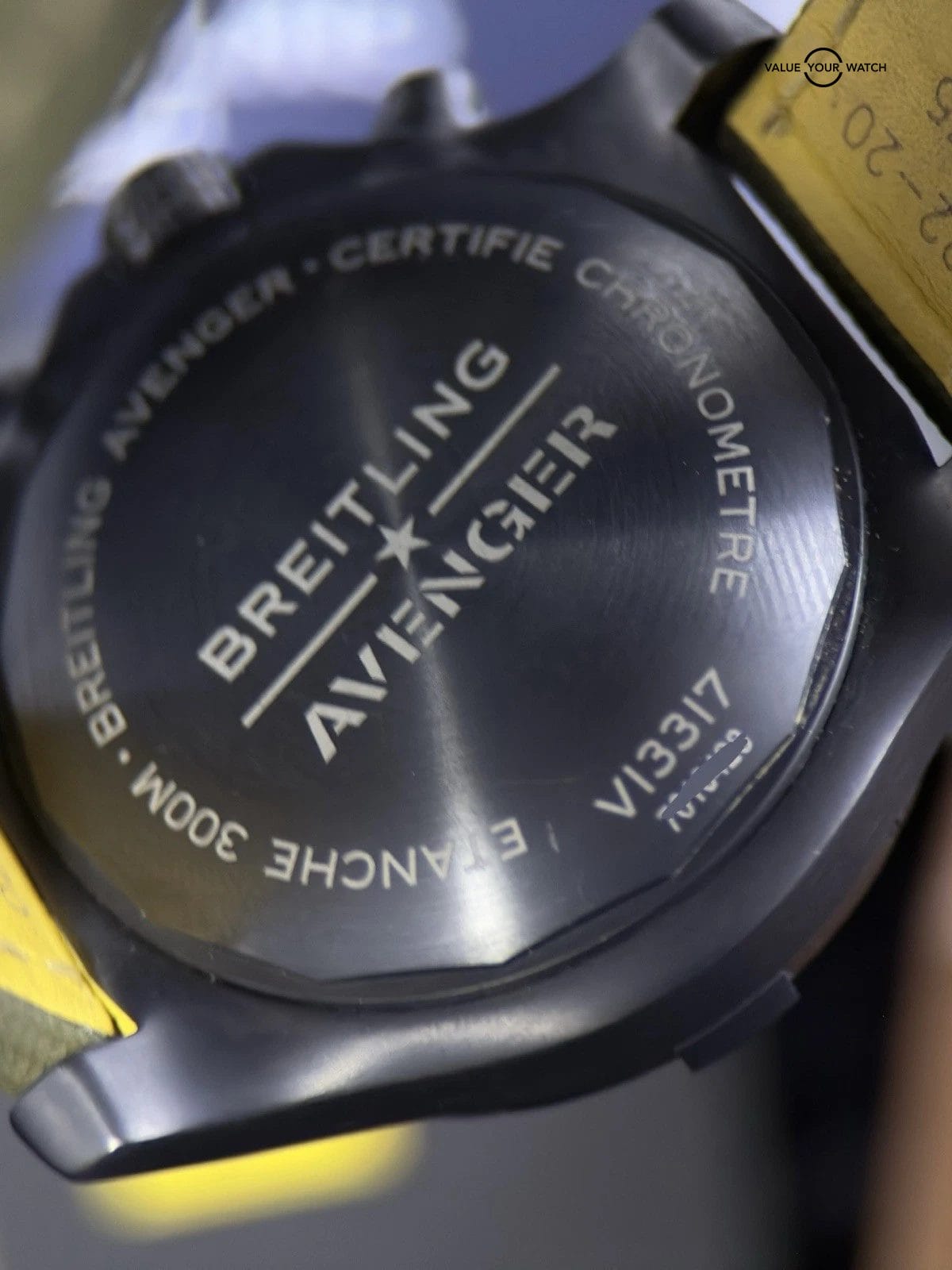 Breitling Avenger Chronograph 45 Night Mission V13317101L1X1 – Complete Set - Image 5