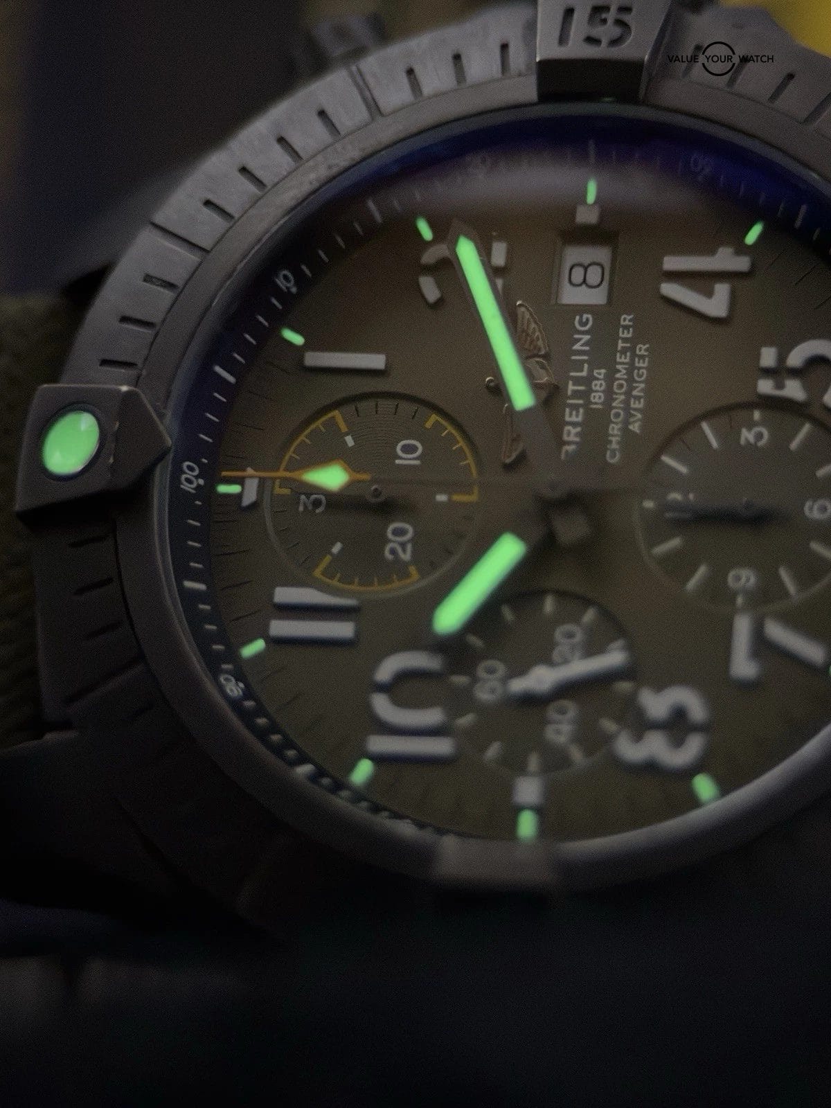 Breitling Avenger Chronograph 45 Night Mission V13317101L1X1 – Complete Set - Image 12