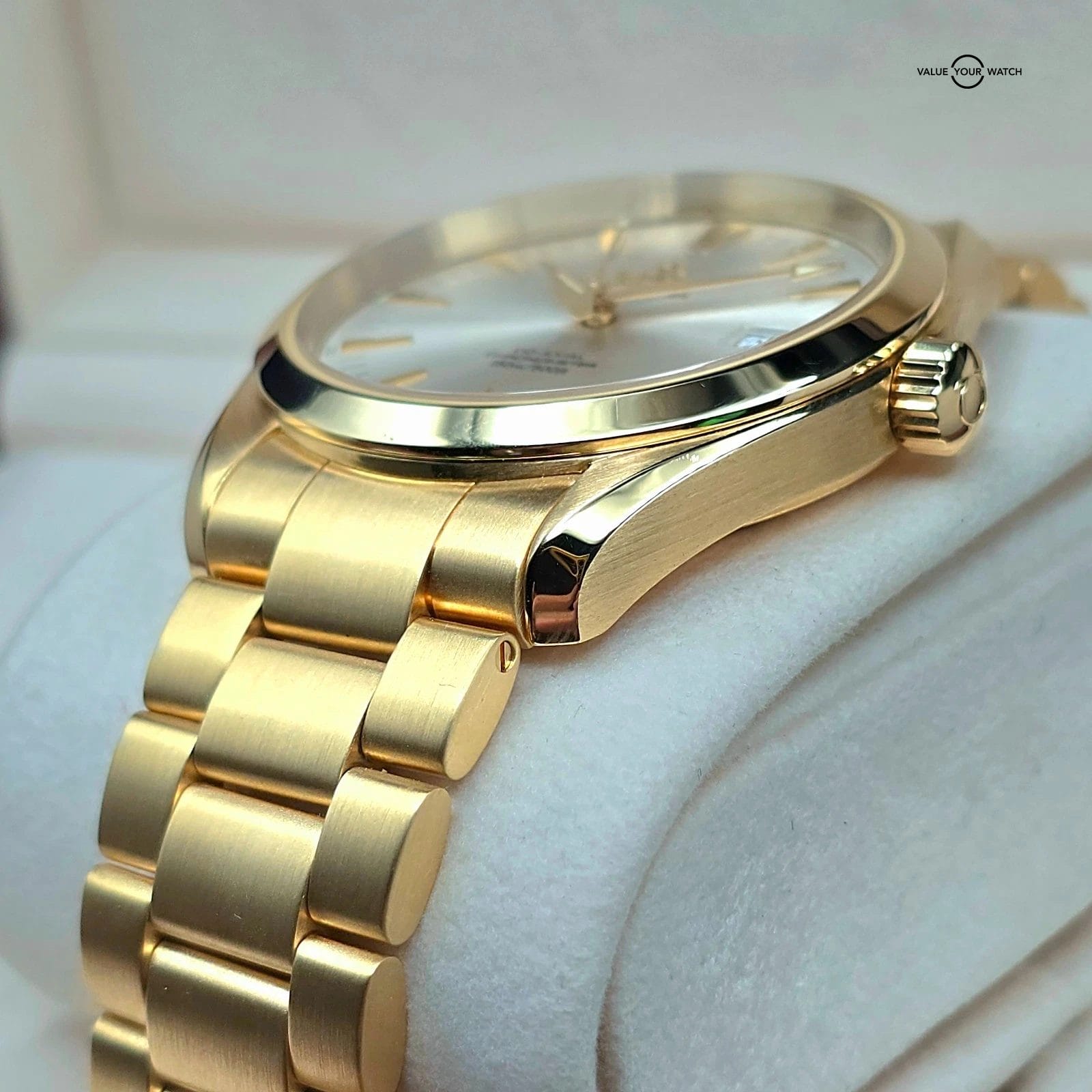 Omega Seamaster Aqua Terra in Solid 18k yellow gold, 39mm Full set and serviced! - Image 9