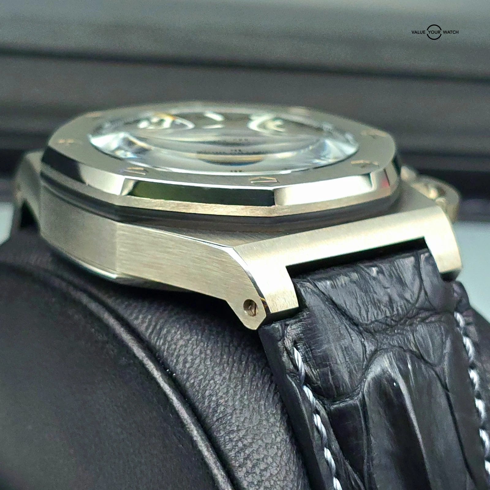 Audemars Piguet Royal Oak Offshore Chronograph in 48mm Titanium, T3 Full Set! - Image 4