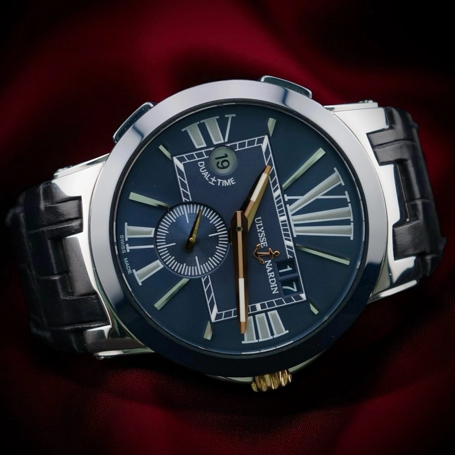 Ulysse Nardin Executive Dual Time UN 243-00/42 43mm, Blue Dial 18k Gold Accents