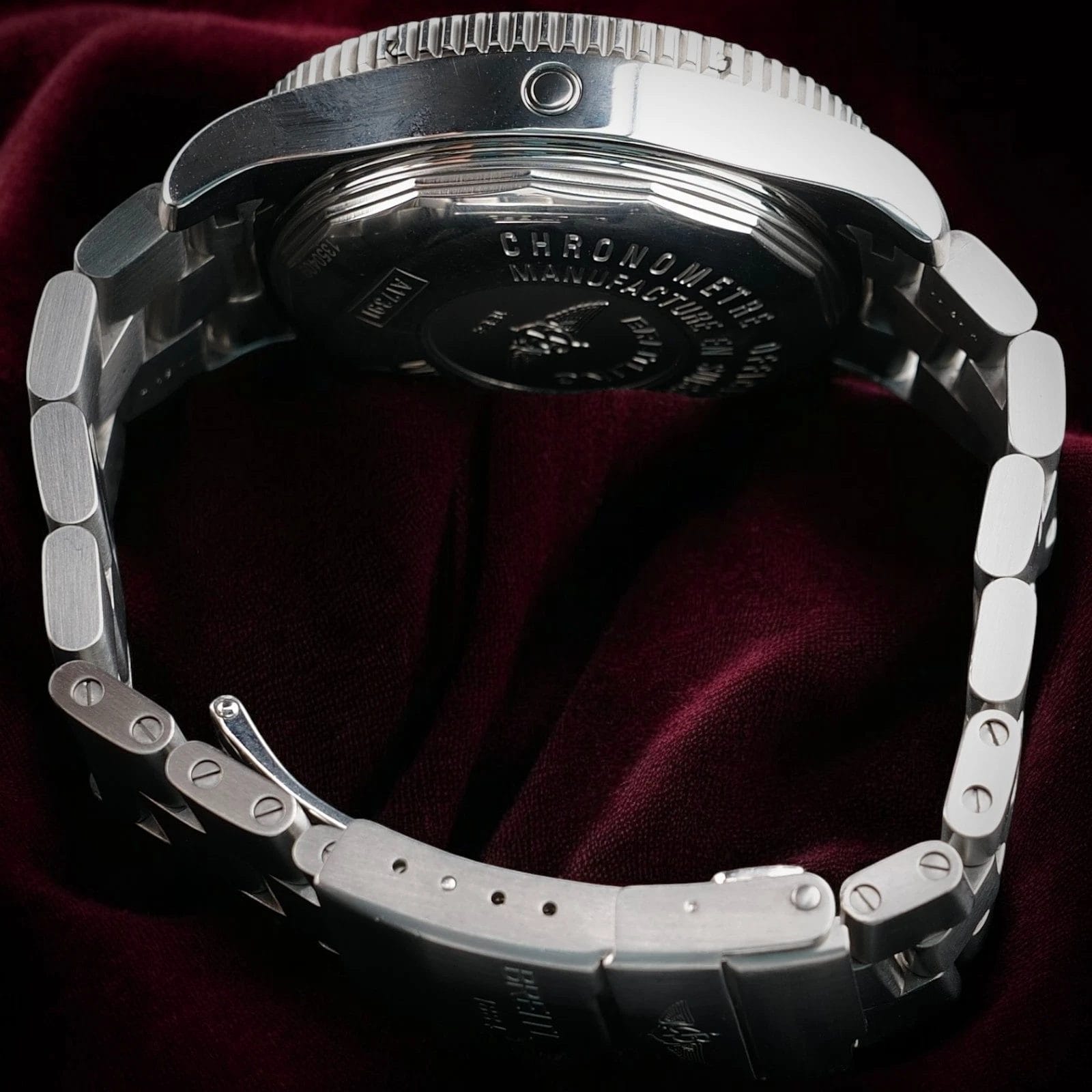 Breitling Superocean A17391 44mm 2000m – Full Set, Bracelet + Strap & Buckle - Image 8