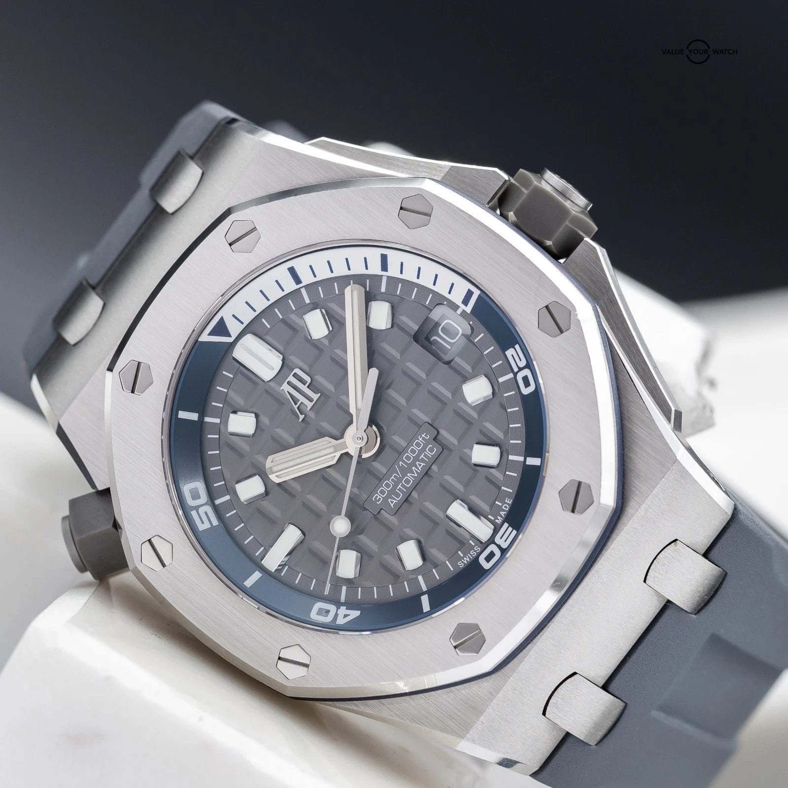 Audemars Piguet Royal Oak Offshore Diver Steel Gray Dial 42 Full Set AP 15720ST - Image 2