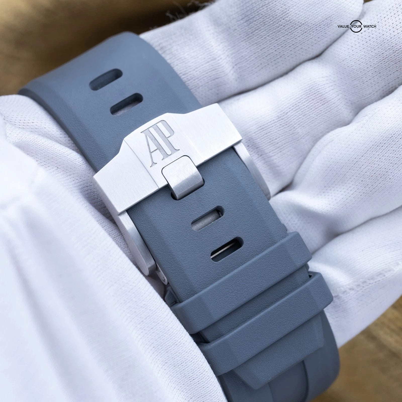 Audemars Piguet Royal Oak Offshore Diver Steel Gray Dial 42 Full Set AP 15720ST - Image 11