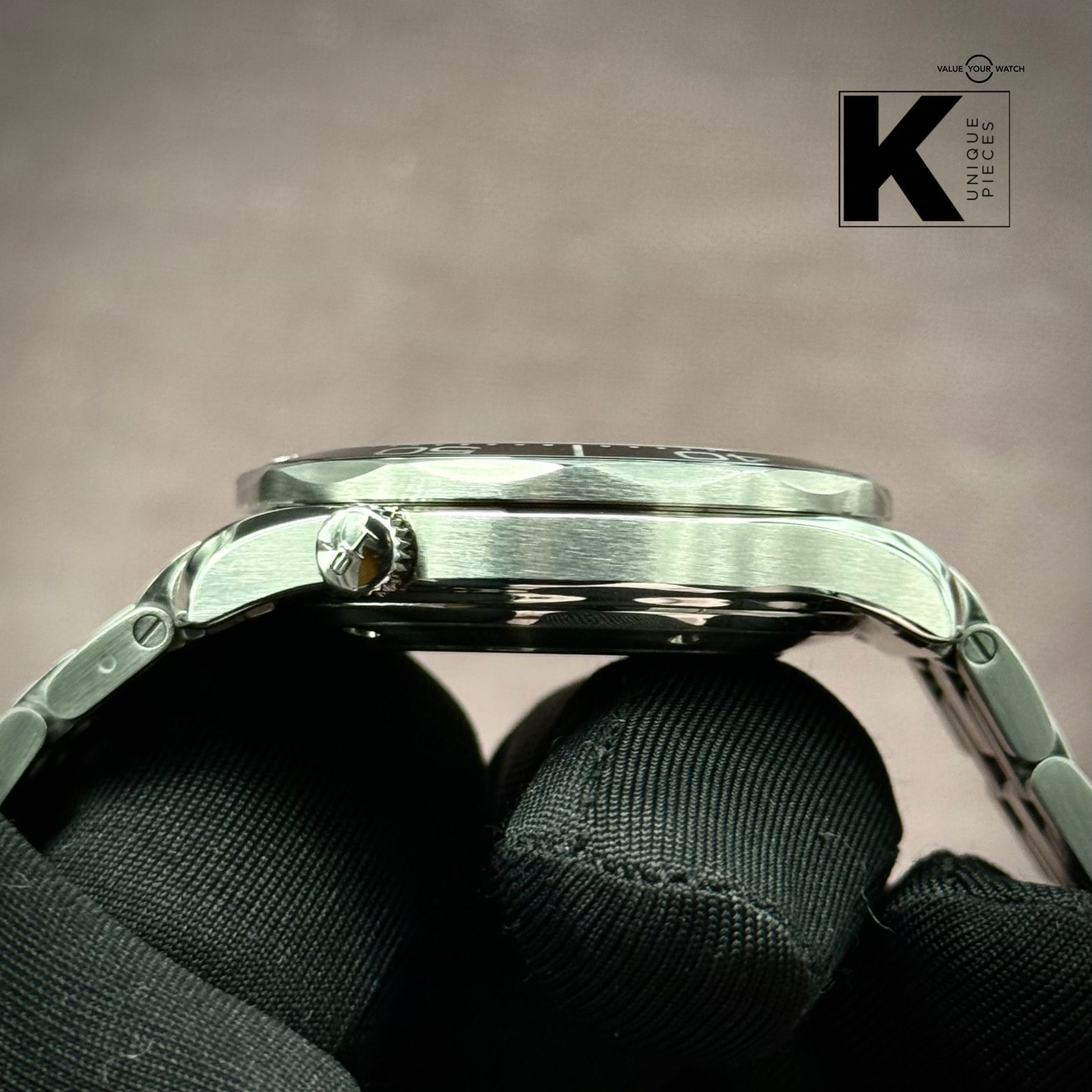 2020 OMEGA Seamaster Diver 300m 212.30.41.20.01.003 41mm - Image 8