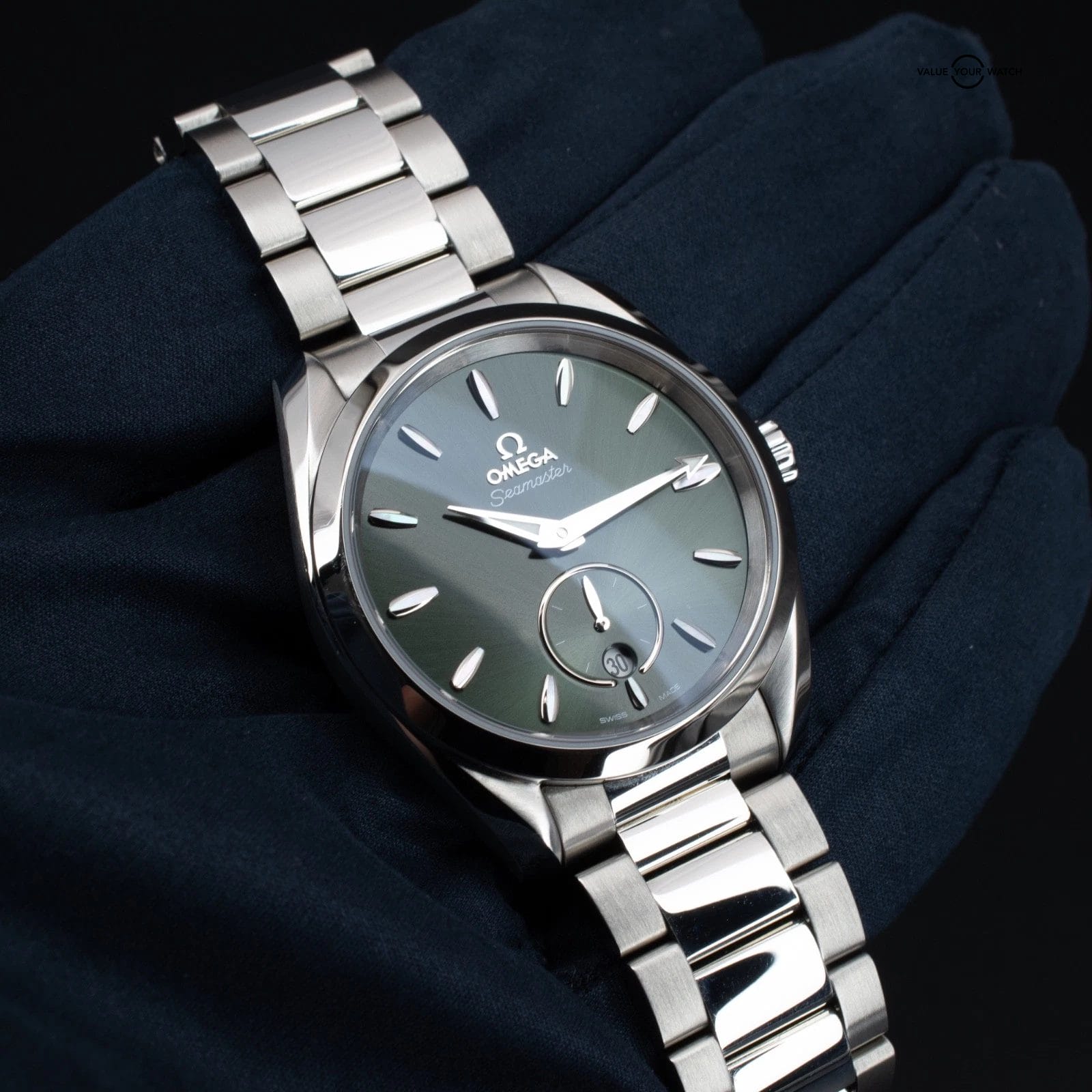 Omega Seamaster Aqua Terra 38mm Green Dial, Ref. 220.10.38.20.10.001 w/ B&P - Image 4