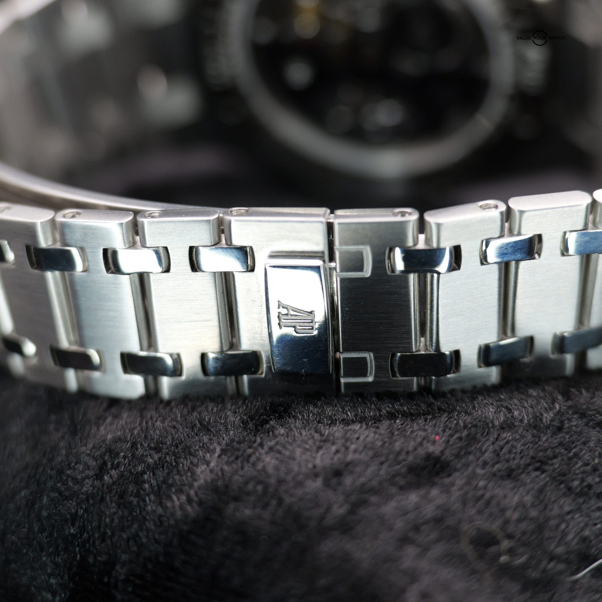 Audemars Piguet Royal Oak Perpetual Calendar 25820SP.O.0944SP.02 39MM Platinum Black Dial Full Set WARRANTY - Image 9