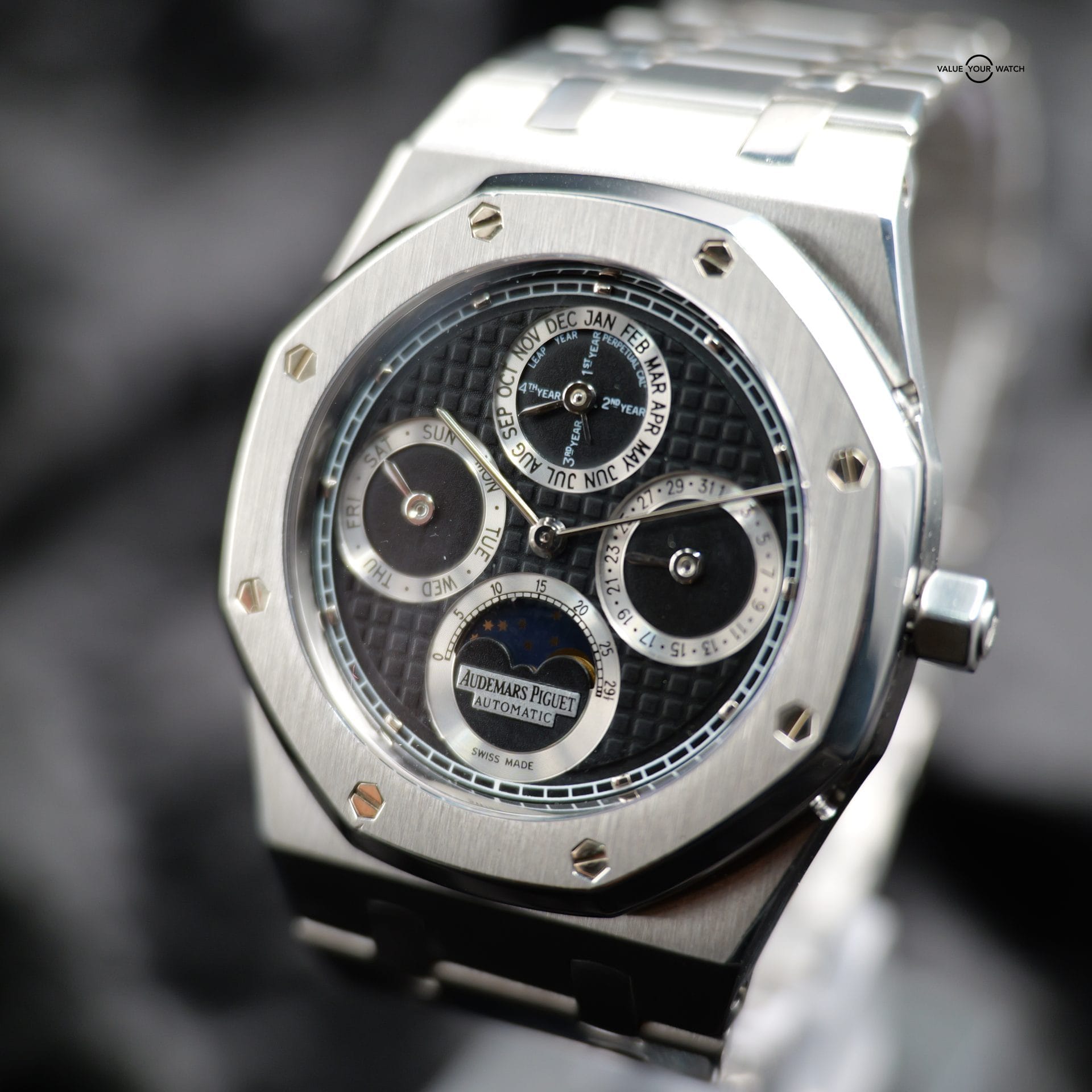 Audemars Piguet Royal Oak Perpetual Calendar 25820SP.O.0944SP.02 39MM Platinum Black Dial Full Set WARRANTY - Image 2