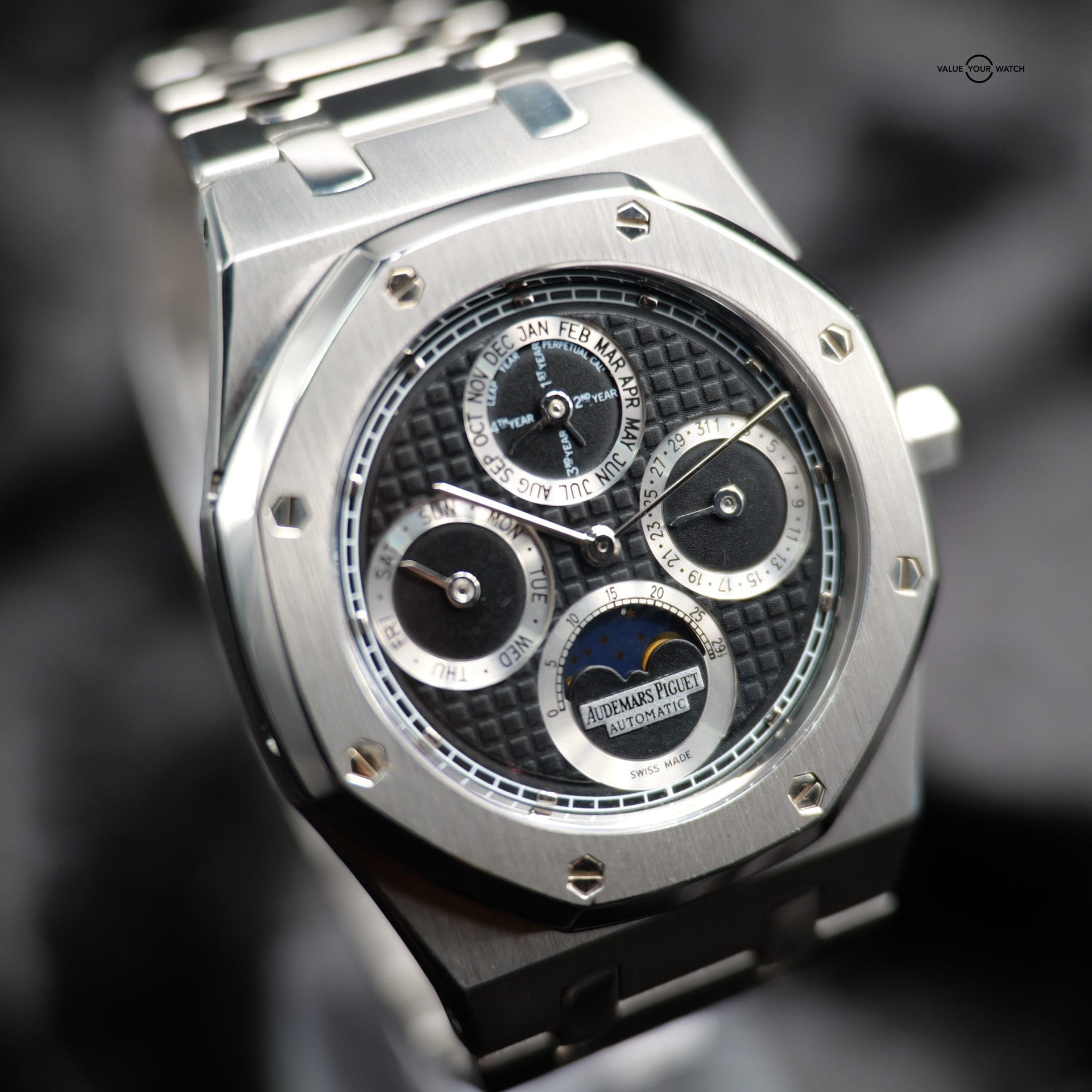 Audemars Piguet Royal Oak Perpetual Calendar 25820SP.O.0944SP.02 39MM Platinum Black Dial Full Set WARRANTY - Image 3
