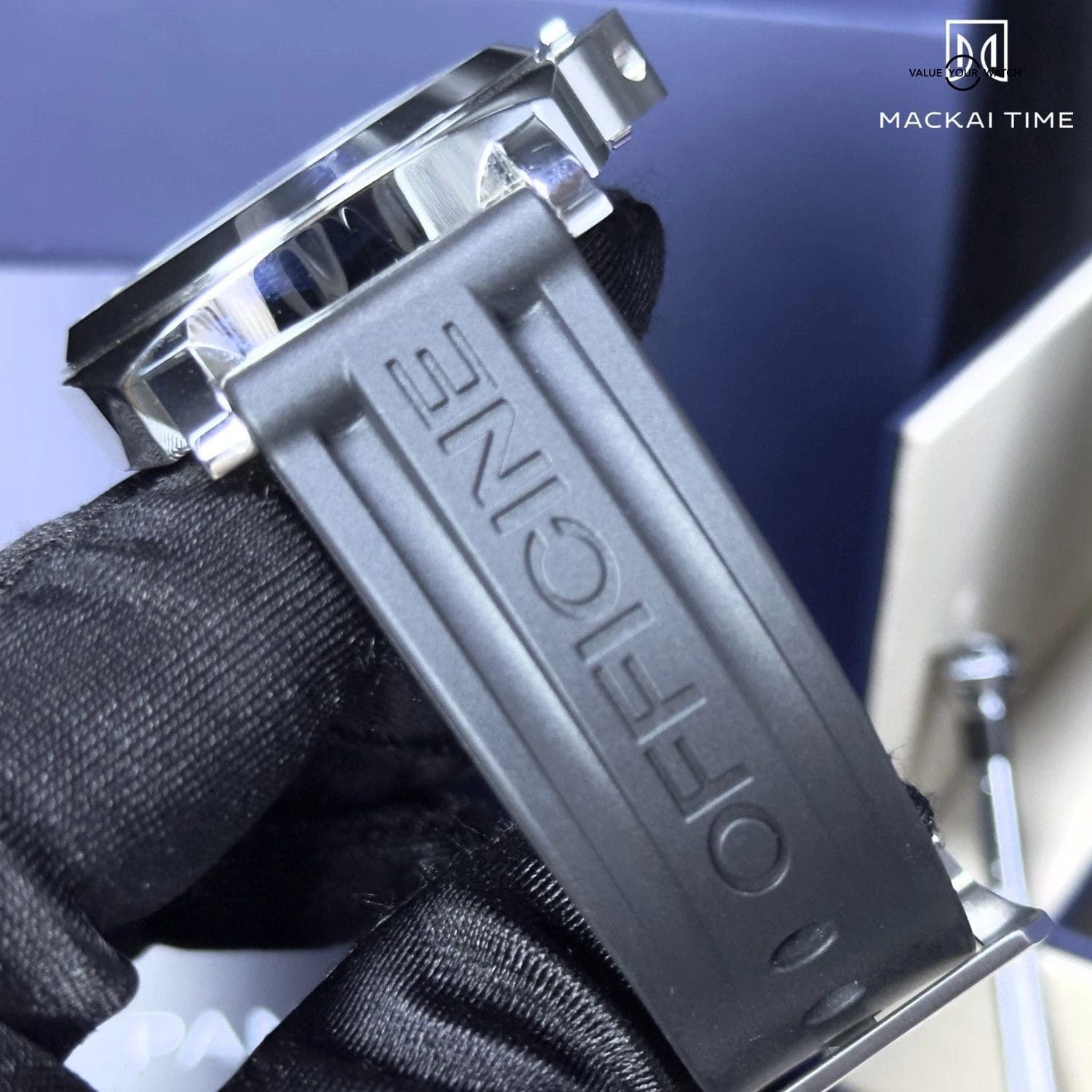 Panerai Luminor Base Logo White Dial Steel PAM01087 2025 Full Set w Extra Strap - Image 6