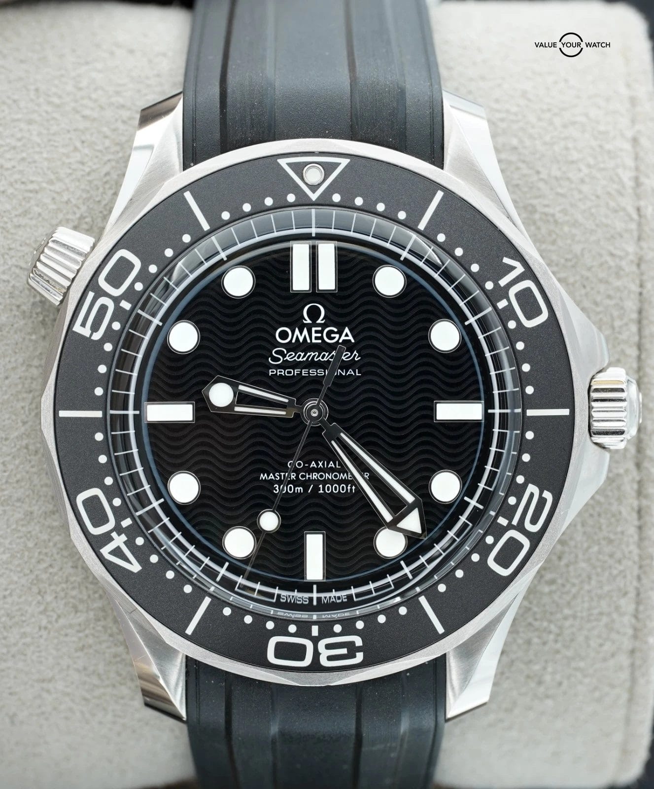 2025 Omega Seamaster Diver 300 M Black Dial 42mm 210.32.42.20.01.003 BOX/PAPERS! - Image 5