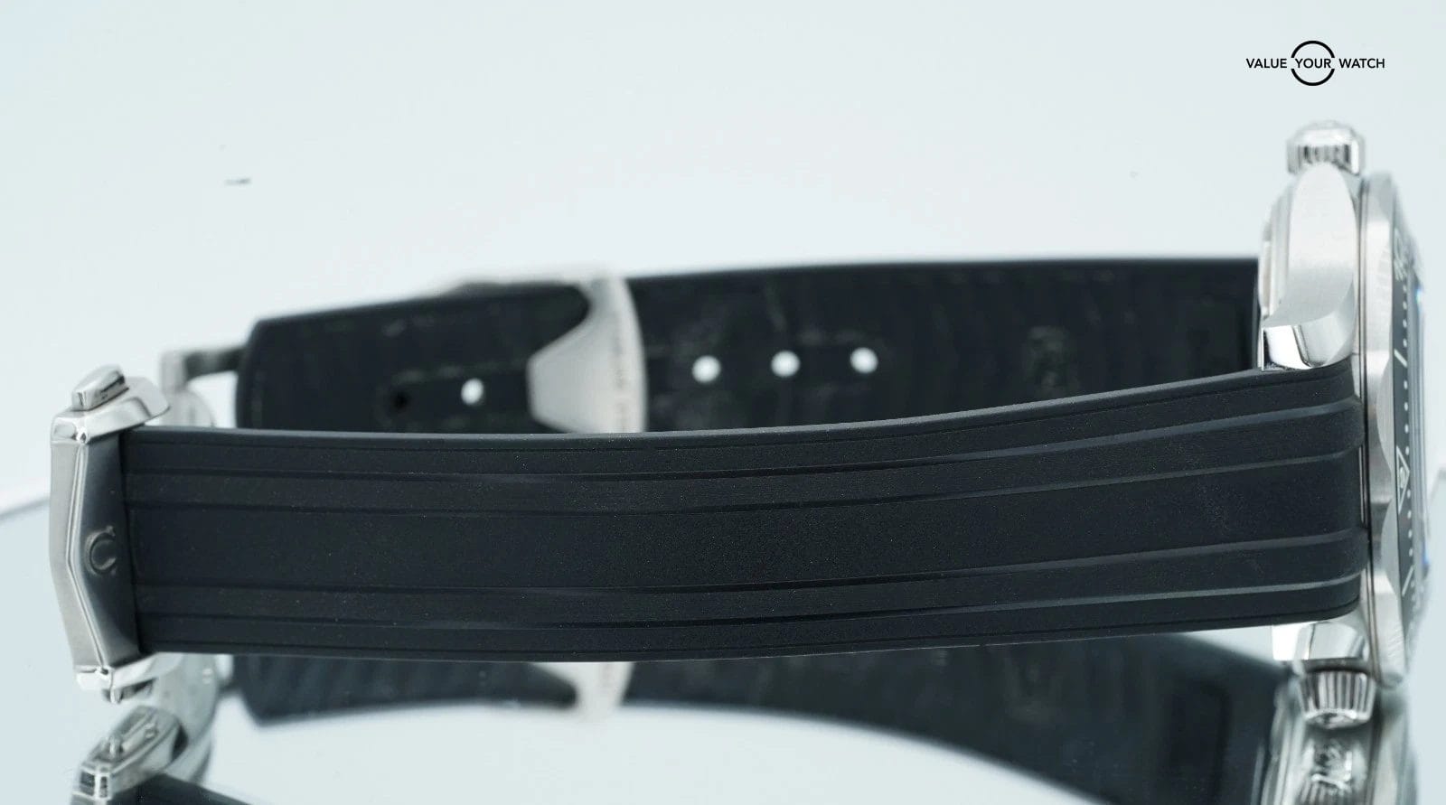 2025 Omega Seamaster Diver 300 M Black Dial 42mm 210.32.42.20.01.003 BOX/PAPERS! - Image 19