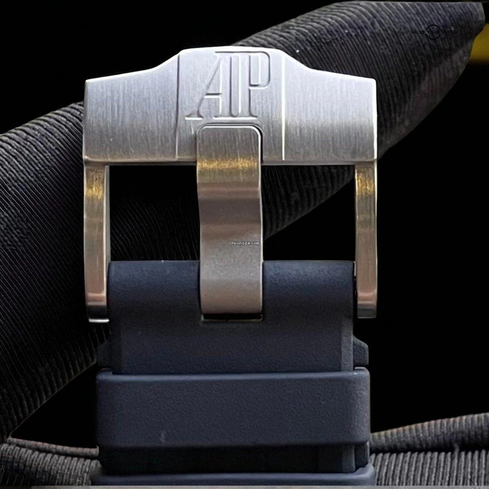 Audemars Piguet Royal Oak Offshore 26470ST 42mm AP ROO Navy Blue Chronograph - Image 3