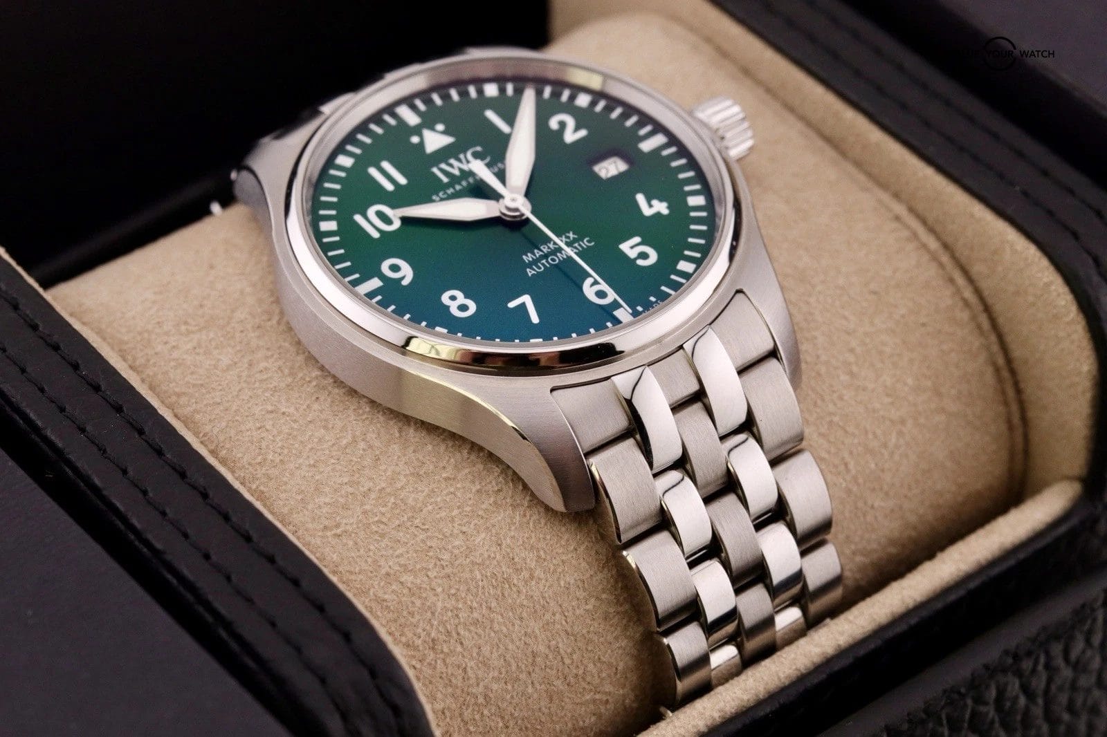 IWC Pilot Mark XX | ref. IW328206 | 2024 Complete Set | Green Dial 5 Link - Image 10