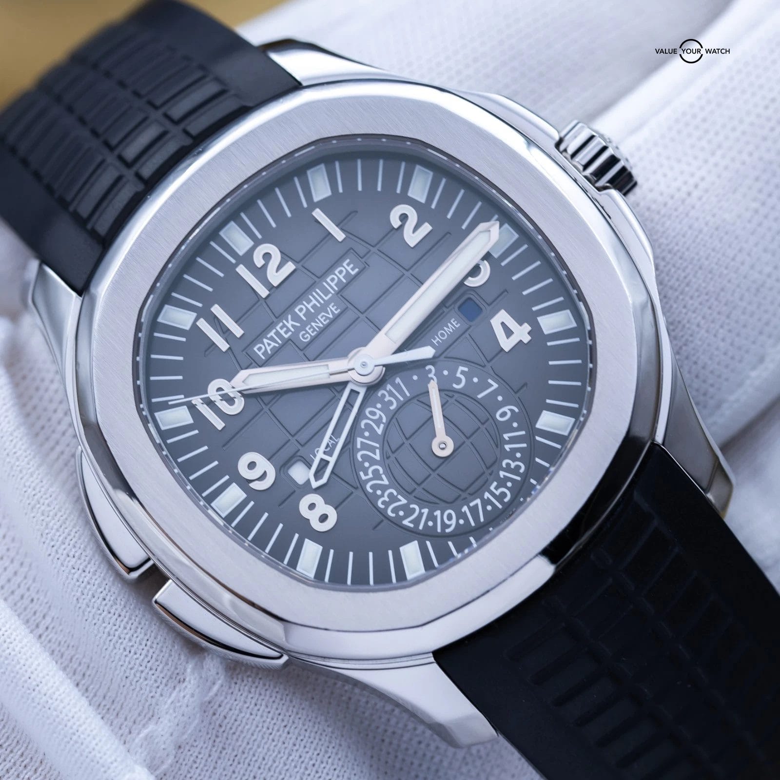 Patek Philippe Aquanaut Travel Time 5164A-001 - Complete Set w/ Uncut Strap - Image 14