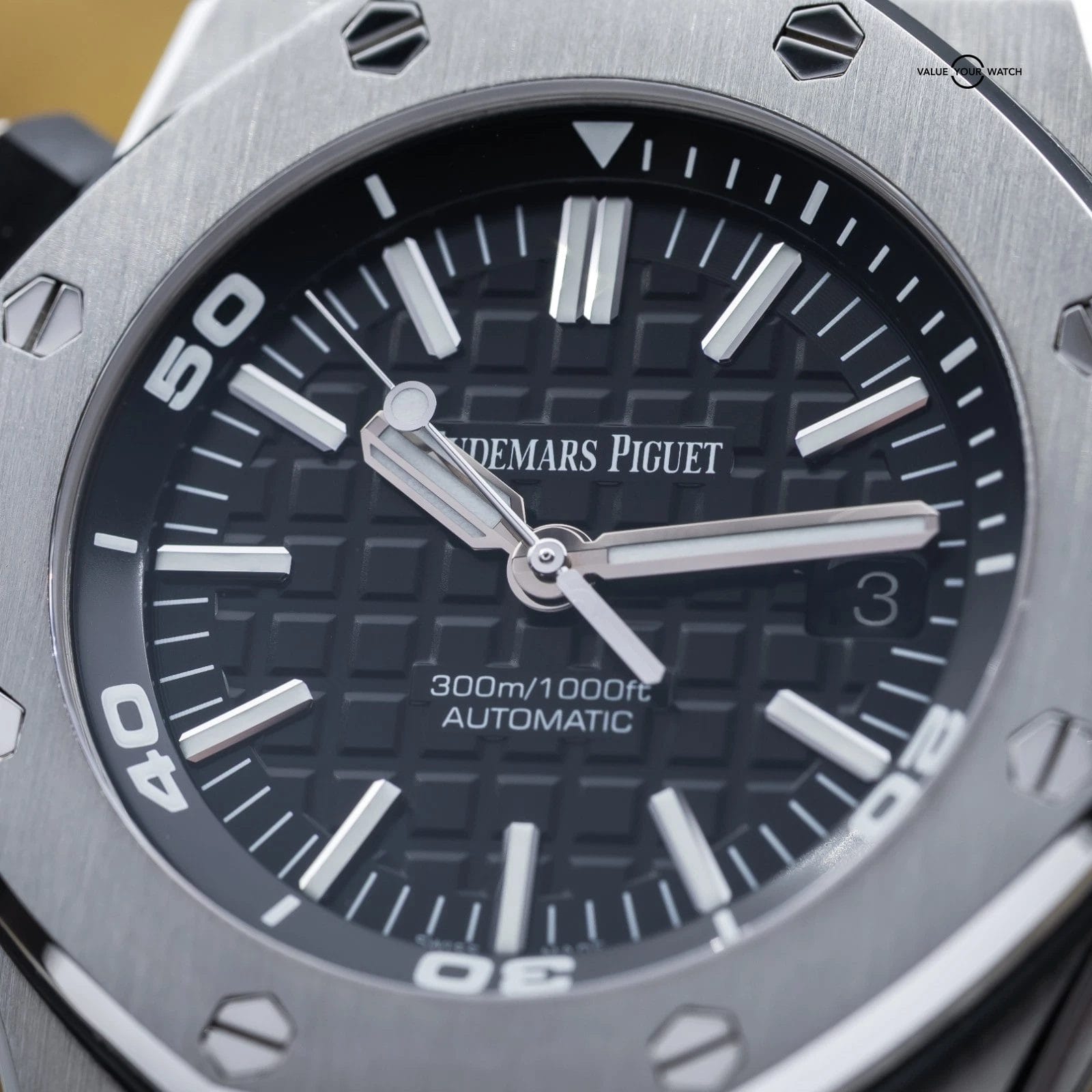 Audemars Piguet Royal Oak Offshore Diver 42mm Black Dial AP 15710ST - Full Set - Image 12