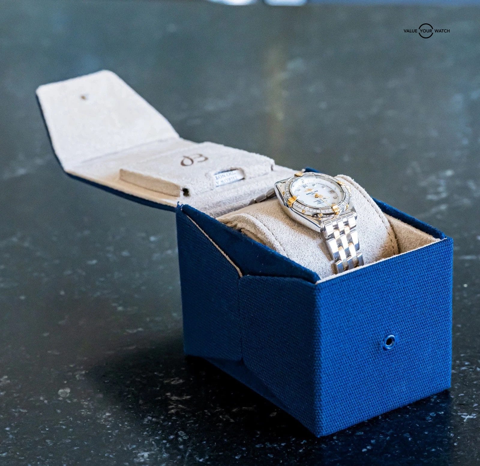 Breitling Callisto 34 mm Diamonds Windrider Yellow Gold Mother of Pearl B77346 - Image 12