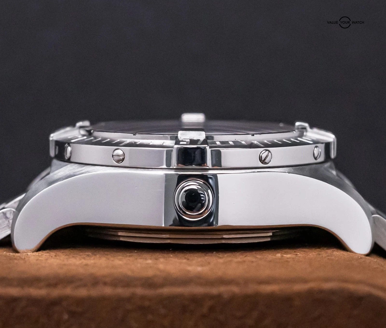 Breitling Avenger Seawolf Chrono 45 mm Silver Dial Complete Boxes Papers A73390 - Image 8