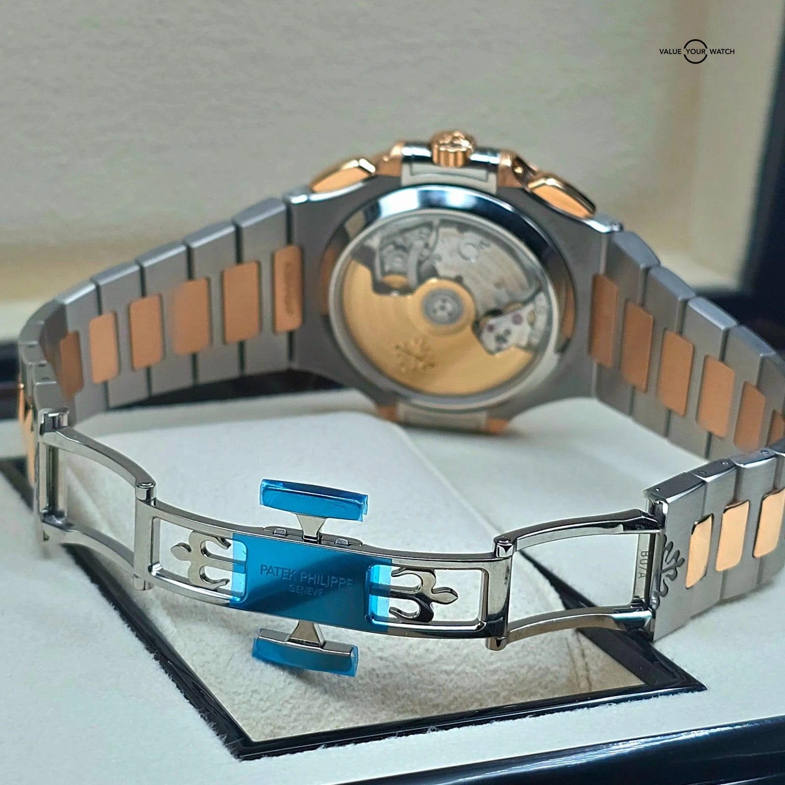 Patek Phillipe Nautilus Flyback Chronograph in 18k Gold/steel, 5980/1AR 2024! - Image 9