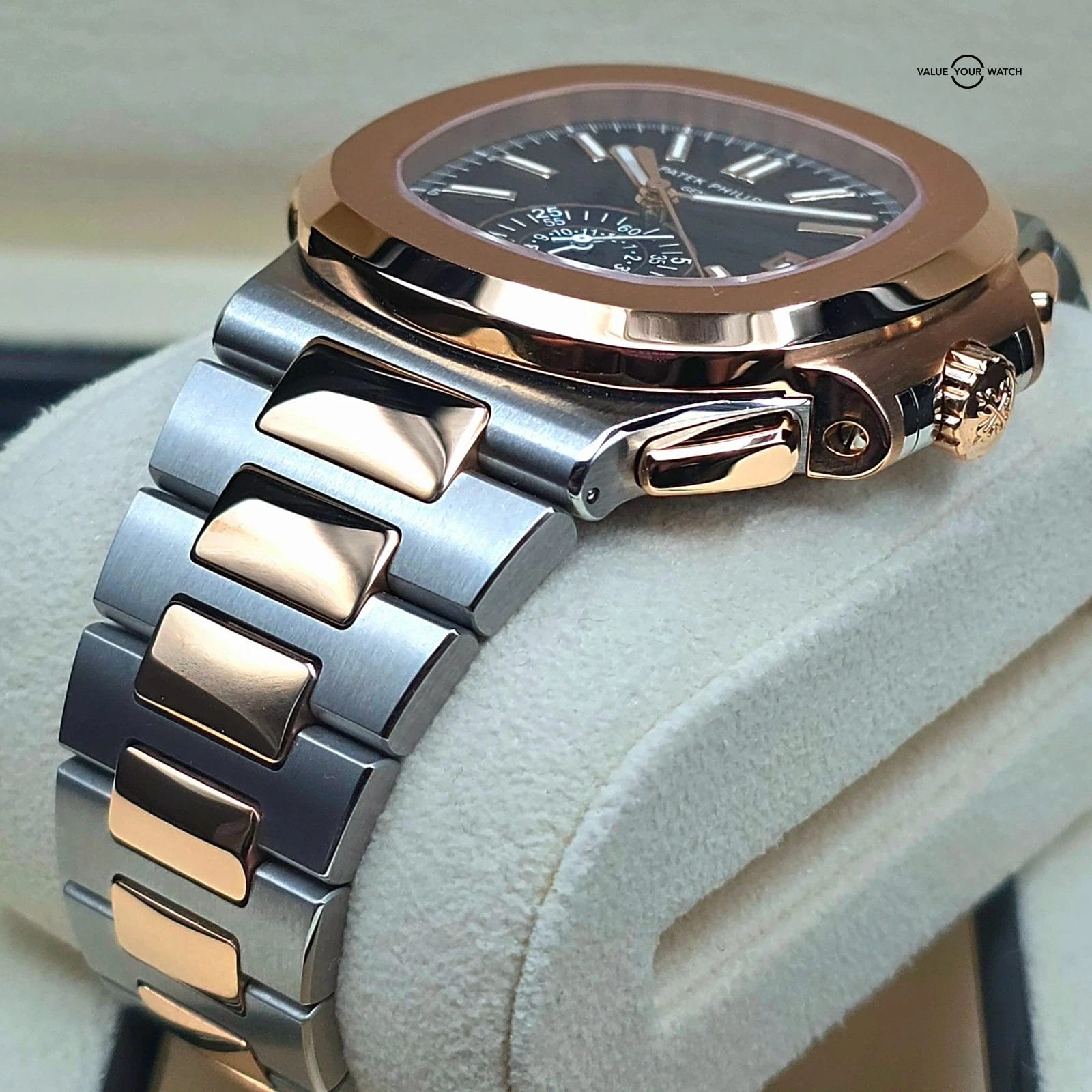 Patek Phillipe Nautilus Flyback Chronograph in 18k Gold/steel, 5980/1AR 2024! - Image 14