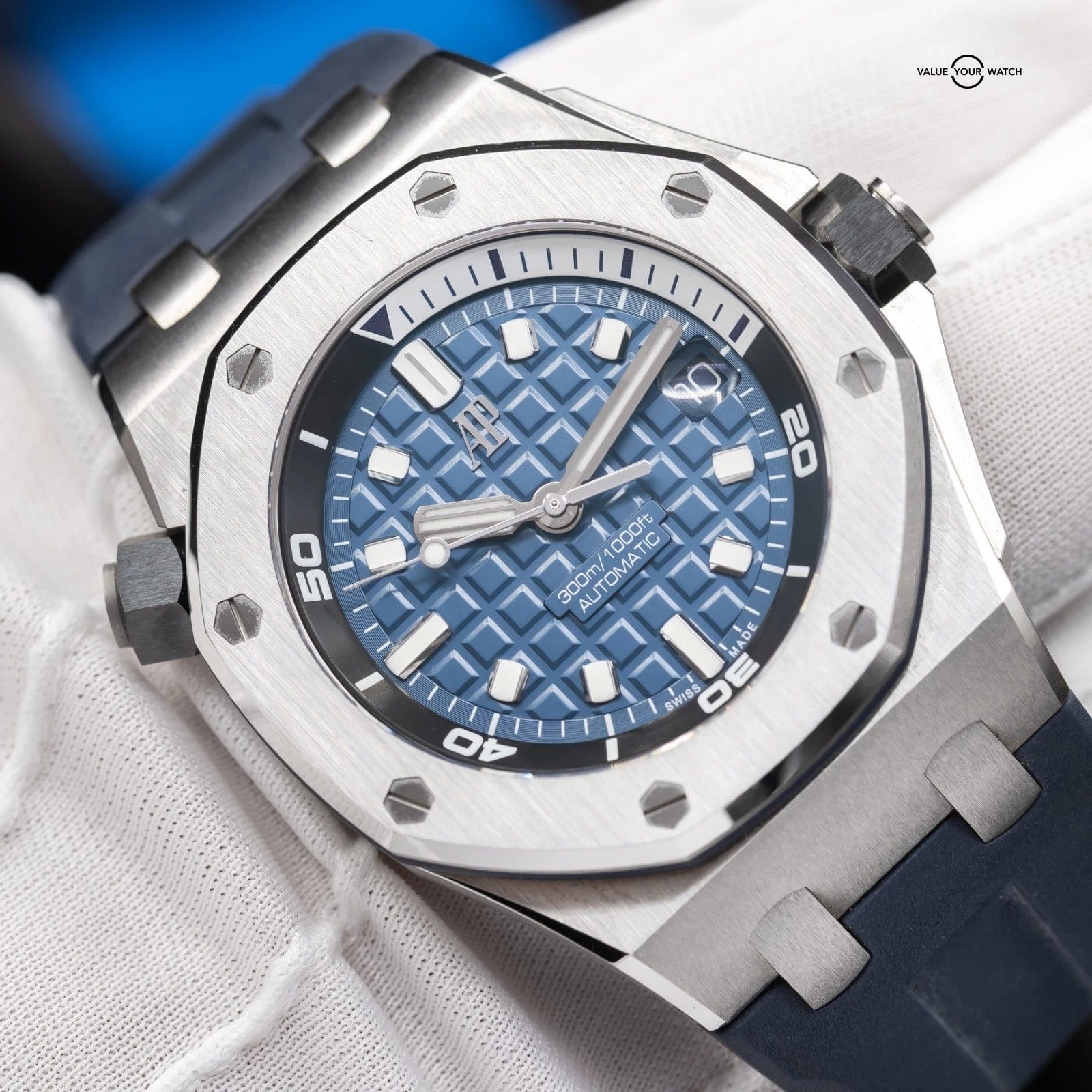 Audemars Piguet Royal Oak Offshore Diver Blue Men's Watch - 15720ST.OO.A027CA.01 - Image 7