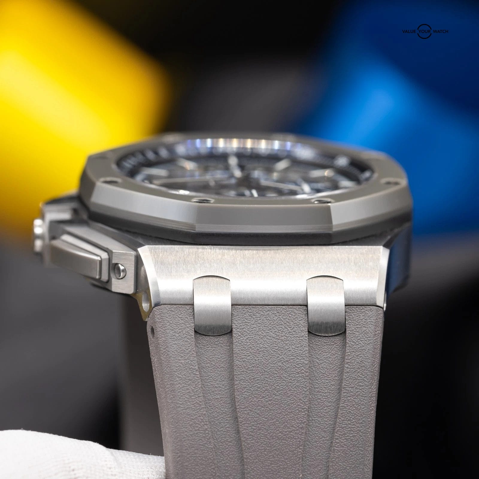 Audemars Piguet Royal Oak Offshore Gray Men's Watch - 26400IO.OO.A004CA.02 - Image 10