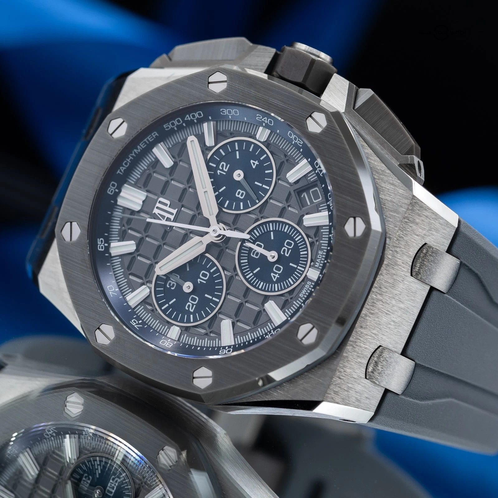 Audemars Piguet Royal Oak Offshore Chronograph Gray Titanium 26420IO MINT SET! - Image 8