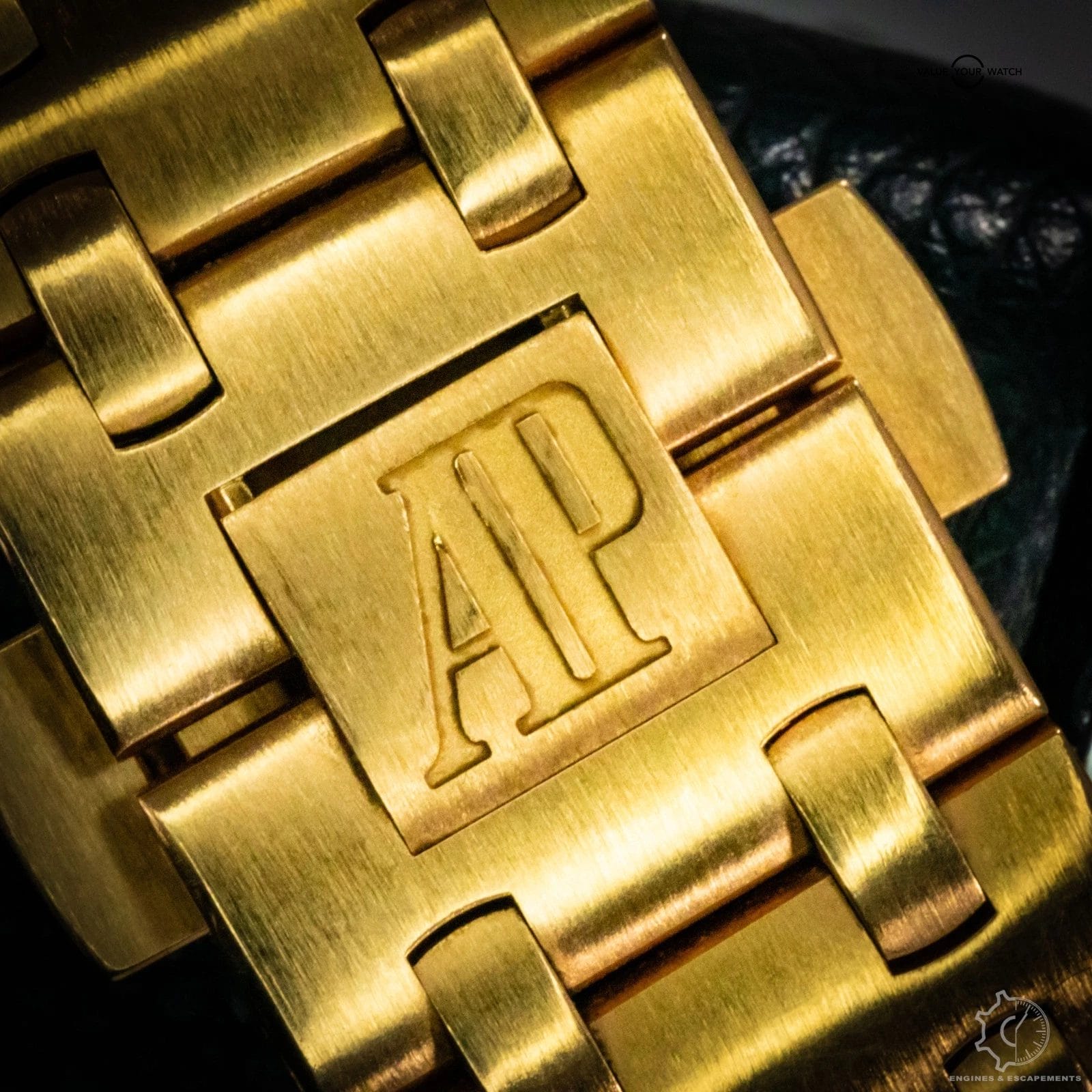 Audemars Piguet Royal Oak "Brick" Gold Dial 26470OR - 26470OR.OO.1000OR.01 - Image 11
