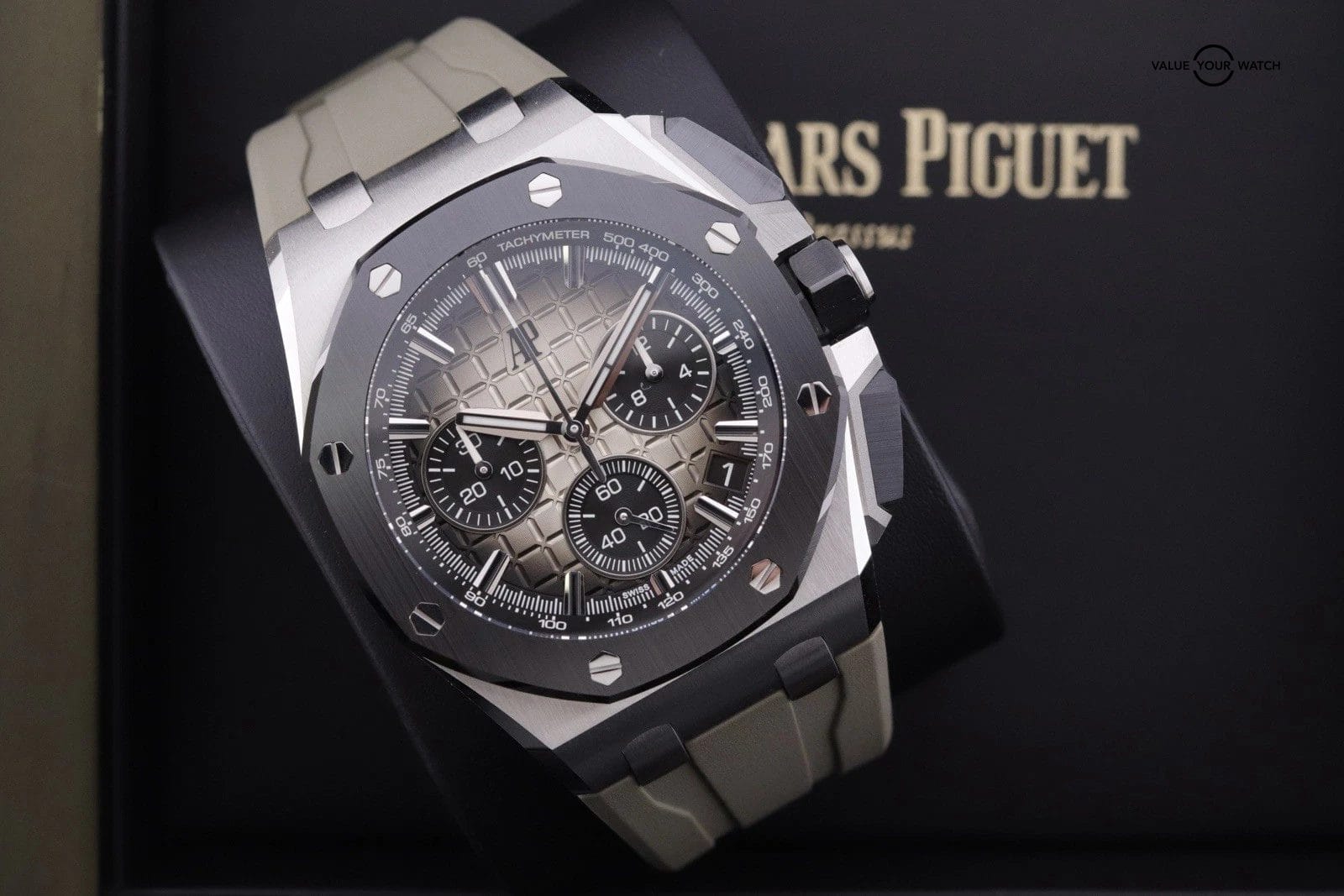 NEW Audemars Piguet Royal Oak Offshore Chrono Smoked Taupe 26420SO.OO.A600CA.01 - Image 14