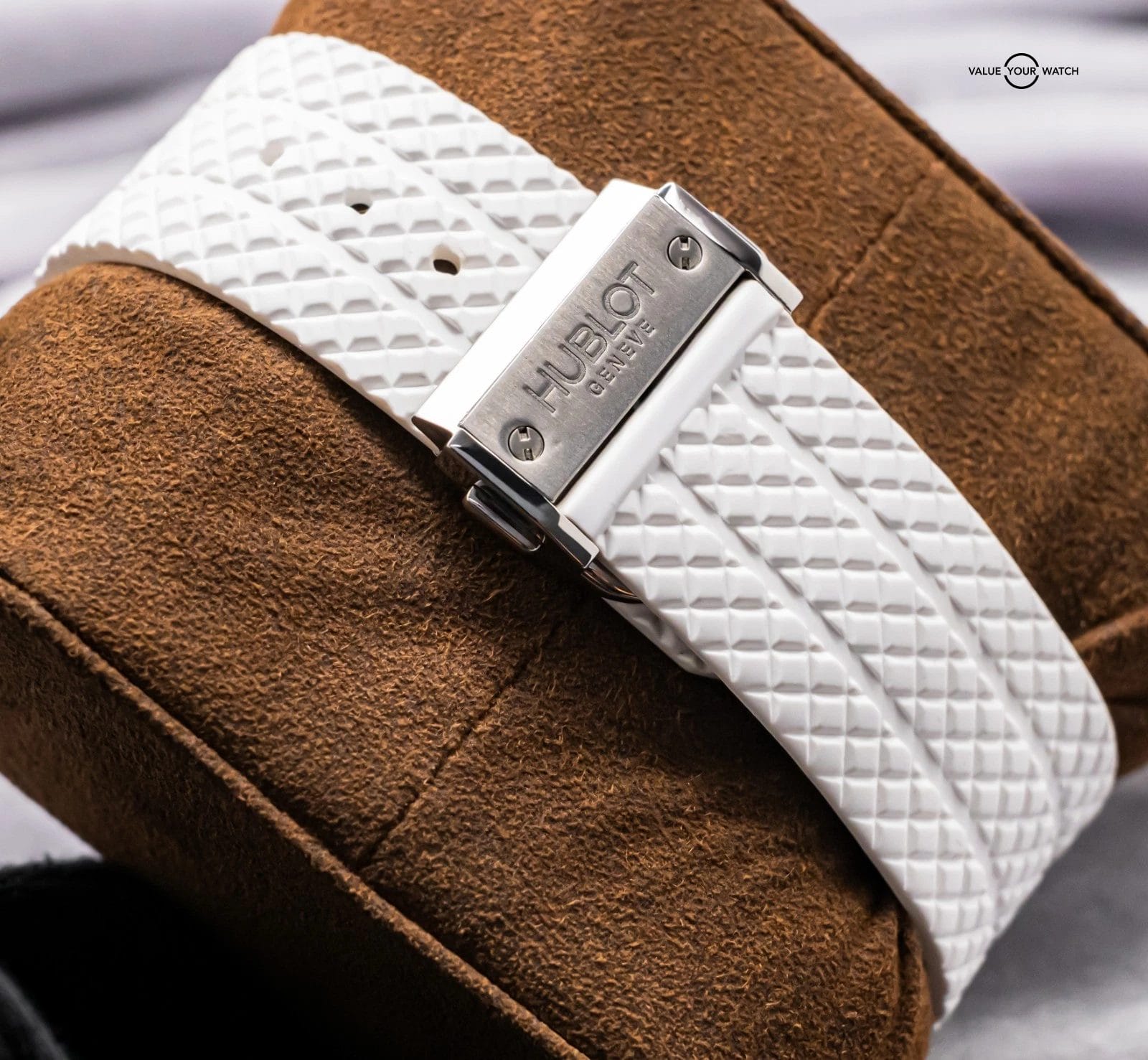 Hublot Big Bang 44 White Ceramic Steel Carbon Limited Edition 301.SH.131.RW - Image 3