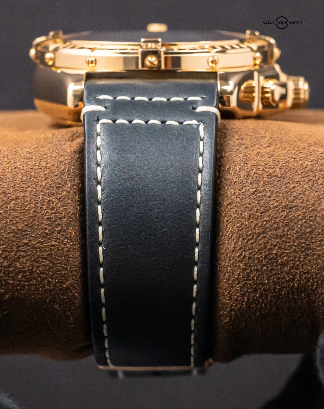 Breitling Crosswind Special 44 mm Yellow Gold Mother of Pearl