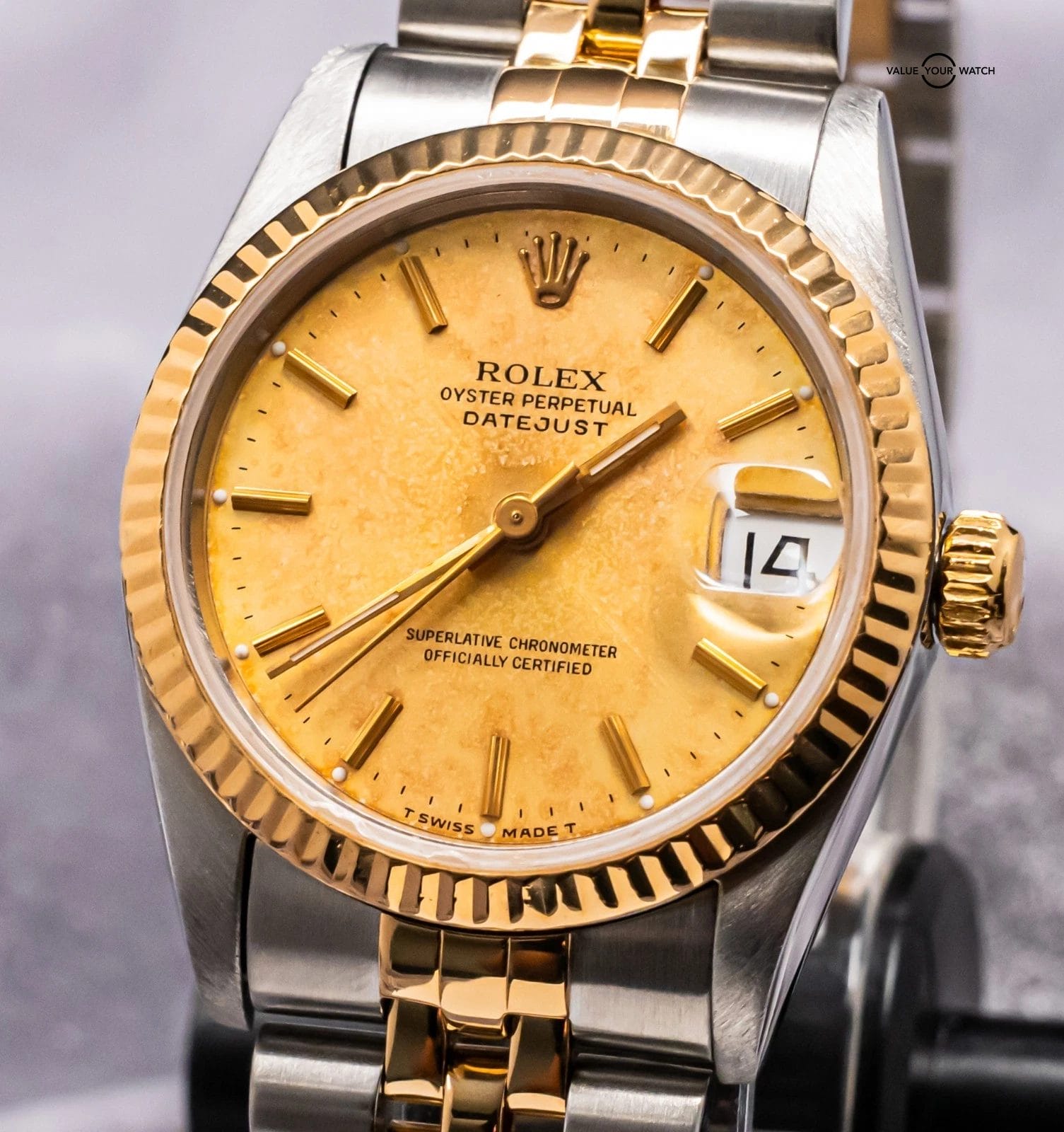 Rolex Datejust 31 mm Yellow Gold Complete Set Fluted Bezel Champagne Dial 68273 - Image 15