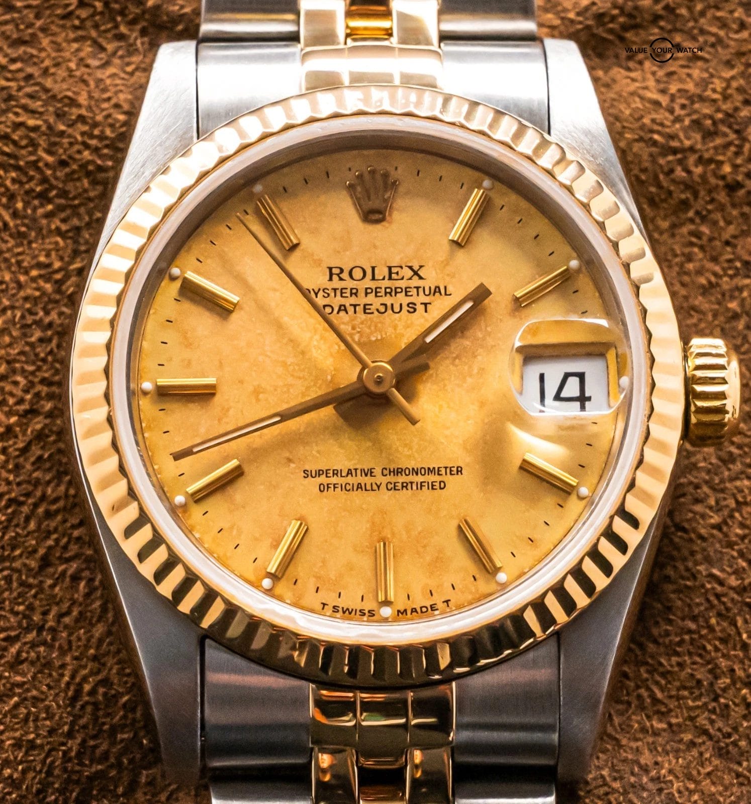 Rolex Datejust 31 mm Yellow Gold Complete Set Fluted Bezel Champagne Dial 68273 - Image 18