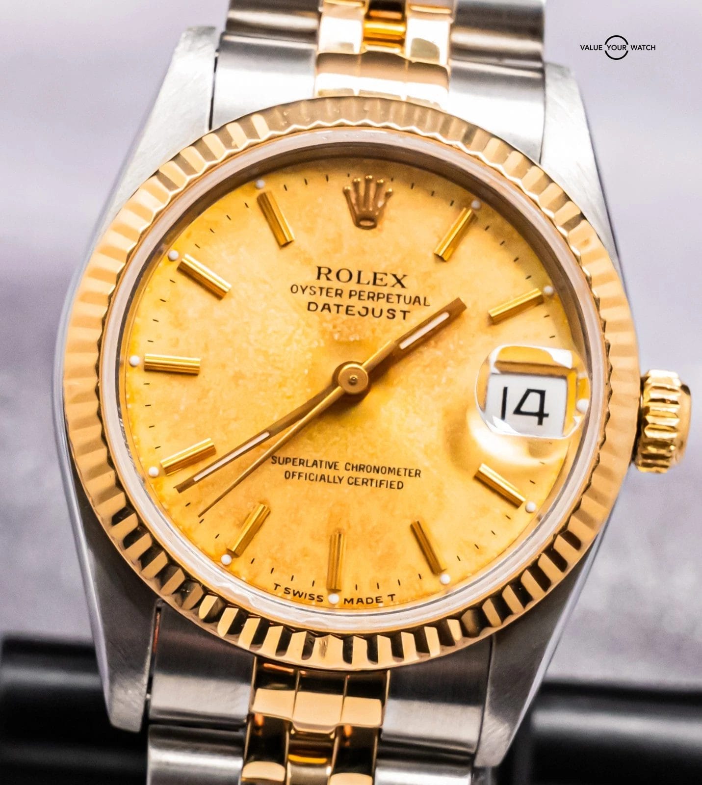 Rolex Datejust 31 mm Yellow Gold Complete Set Fluted Bezel Champagne Dial 68273 - Image 20