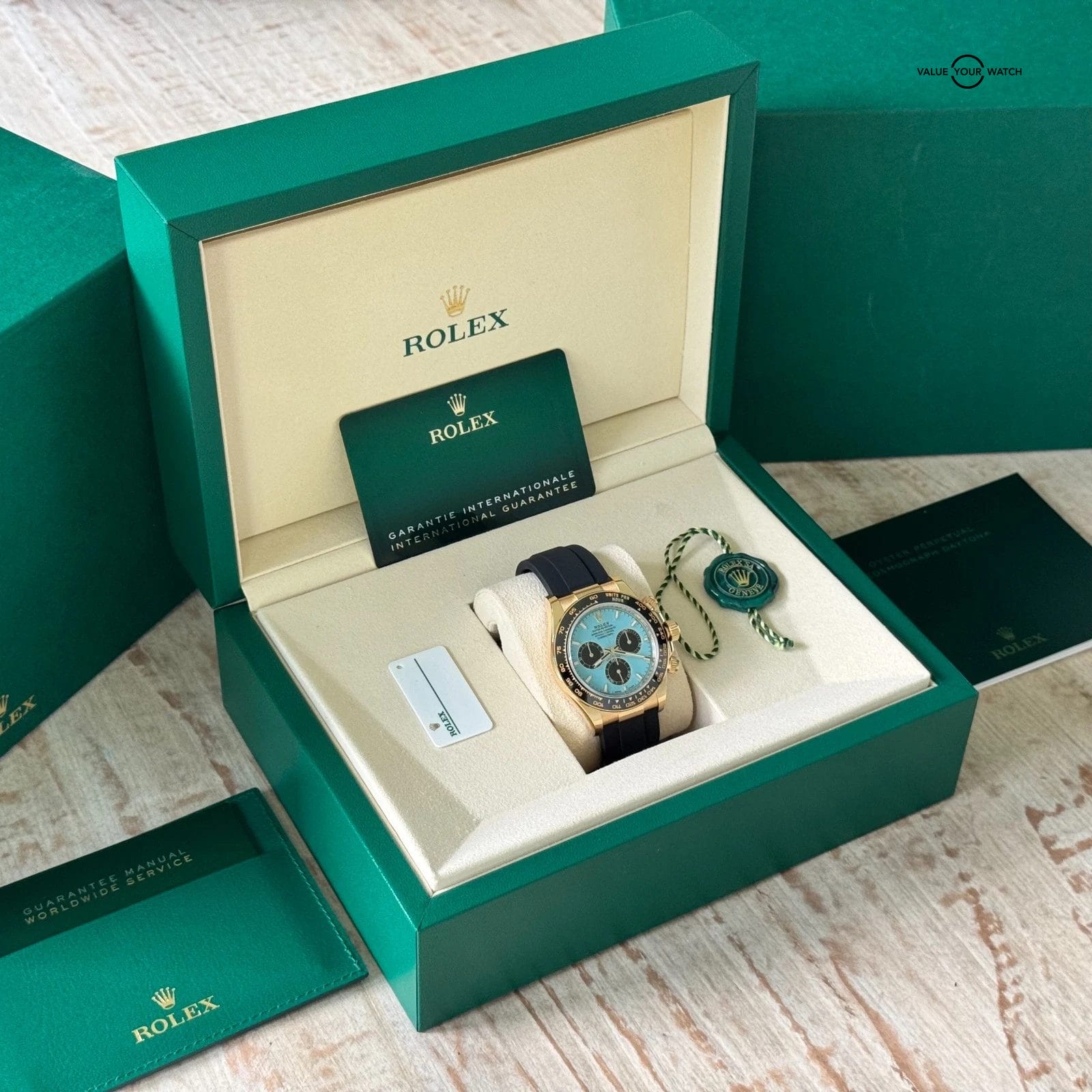 Rolex Daytona 2025 Rare Turquoise "Tiffany" dial - Immaculate Full Set - Image 13